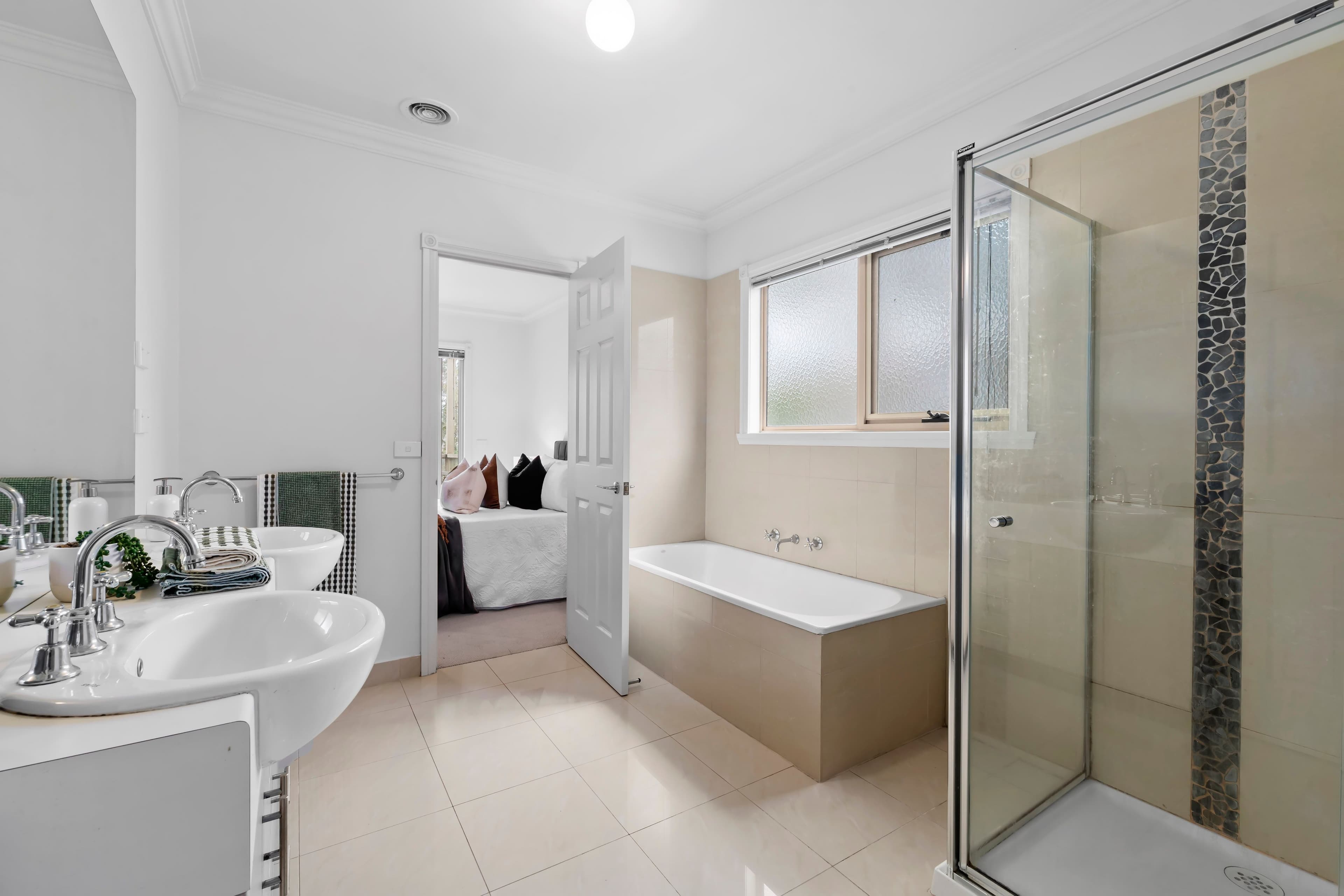 5 Delacombe Drive , Mill Park VIC 3082, Mill Park - Thumbnail 7