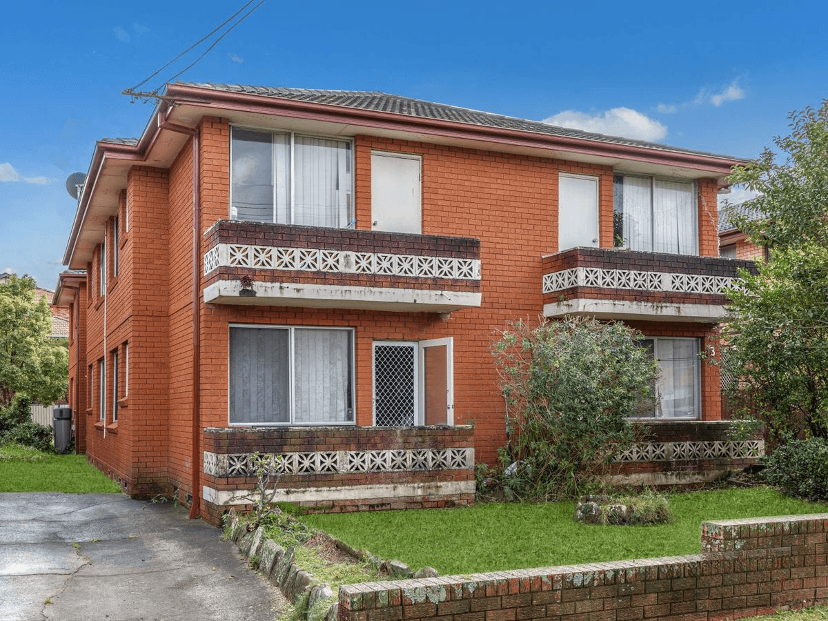 33 McKern Street, Campsie - Image 1
