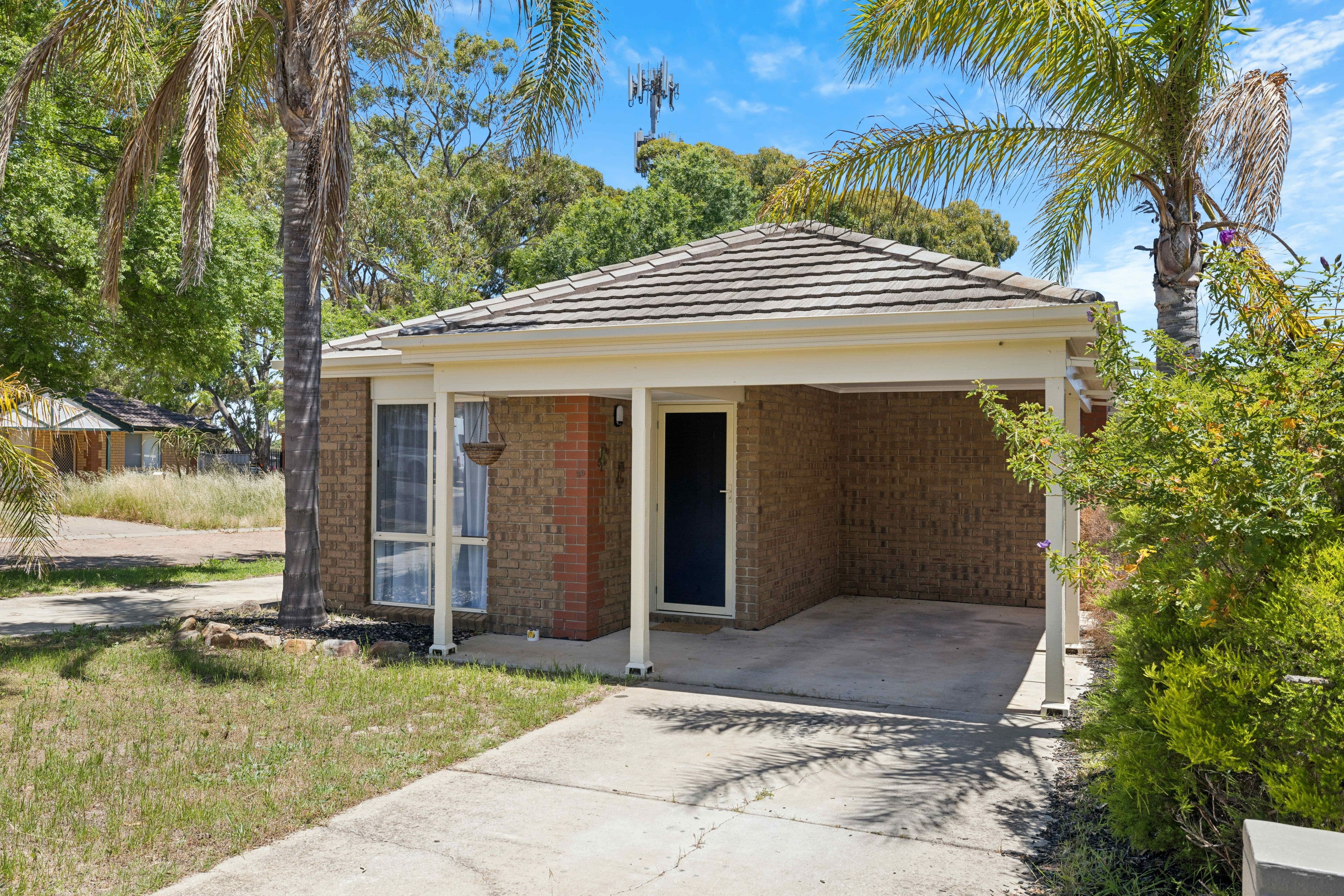 39 cambourne Crescent , Seaford SA 5169, Seaford - Thumbnail 2