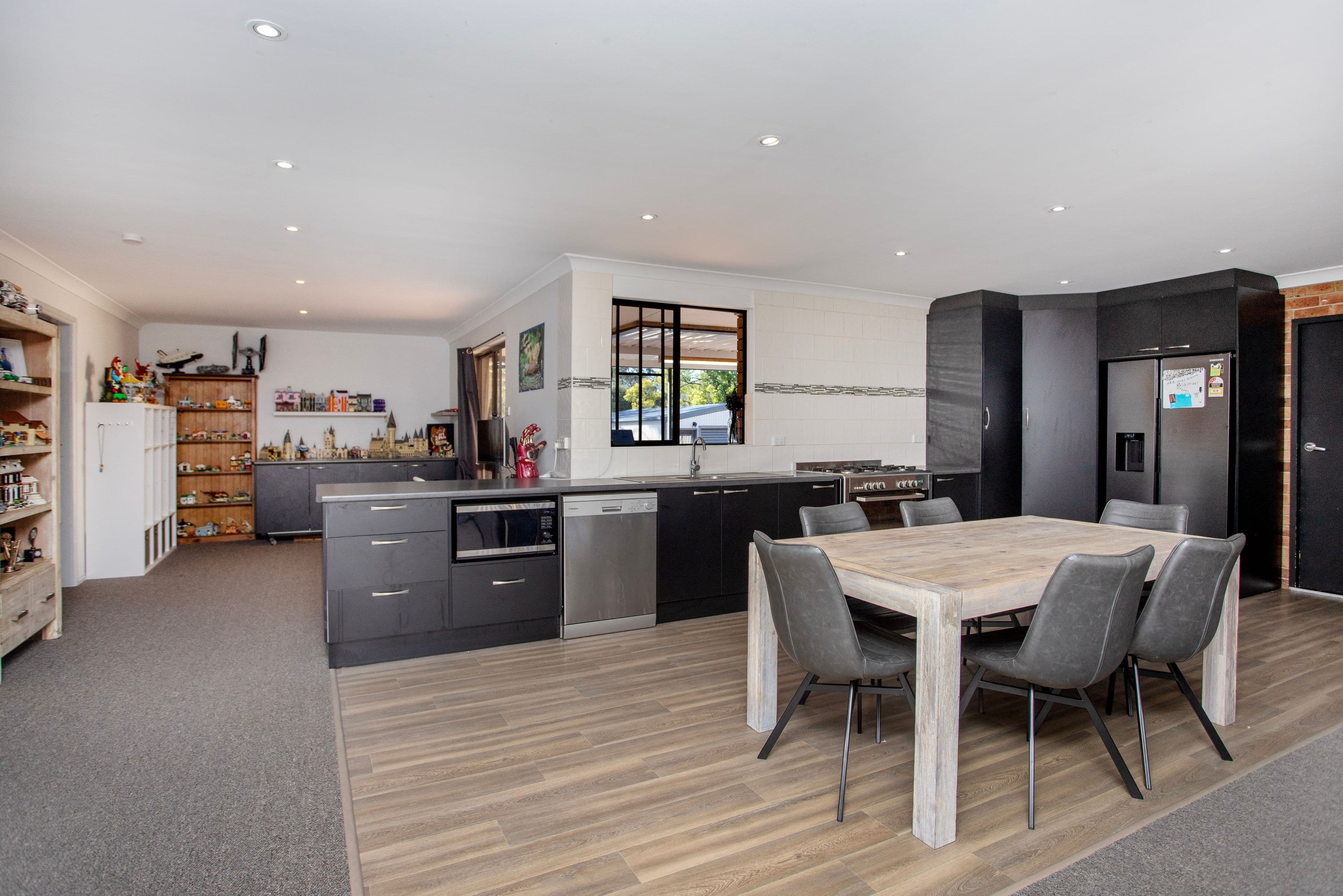 14 Hickory Crescent, Taree - Thumbnail 4