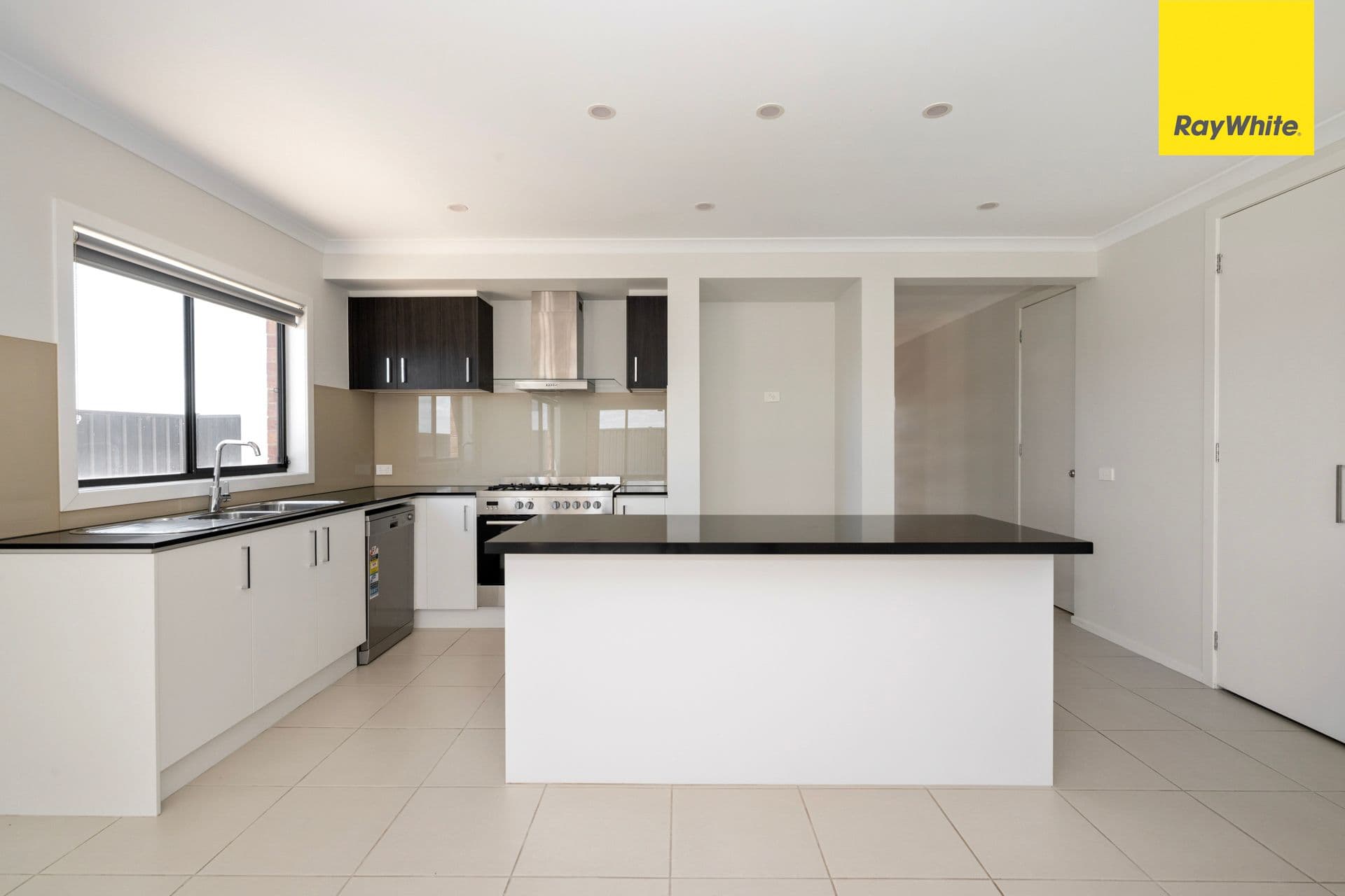 21 Valencia Street , WEIR VIEWS VIC 3338, Weir Views - Thumbnail 5
