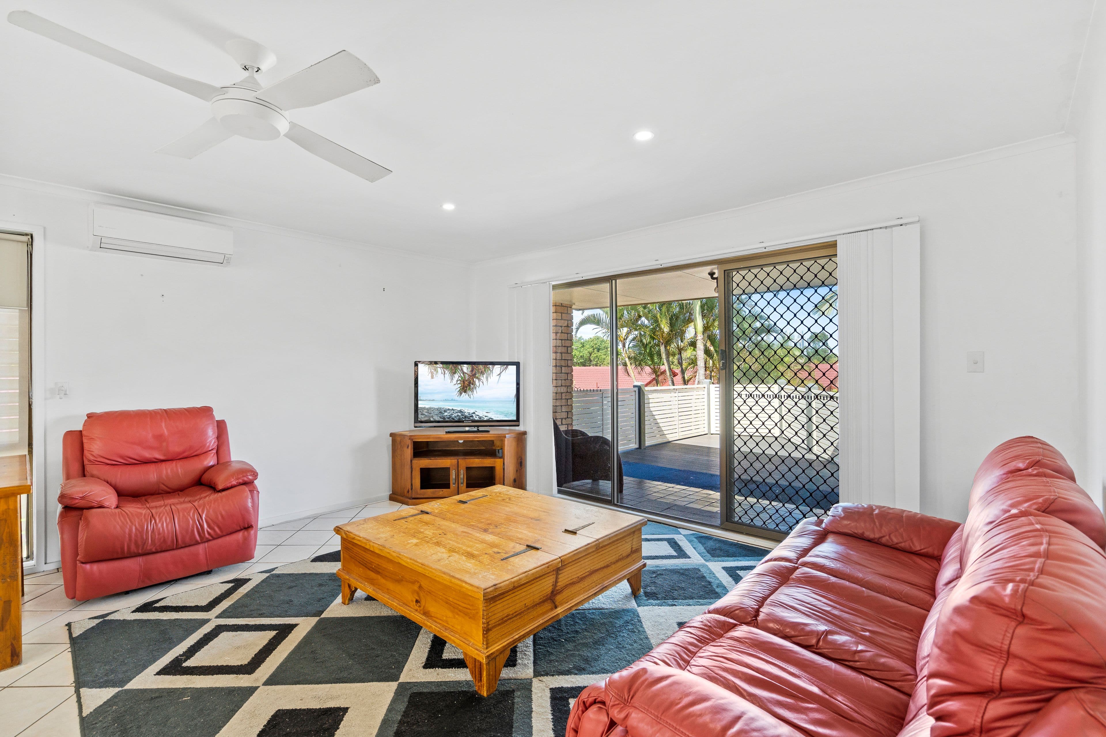 35 St Kevins Avenue , Benowa QLD 4217, Benowa - Thumbnail 3