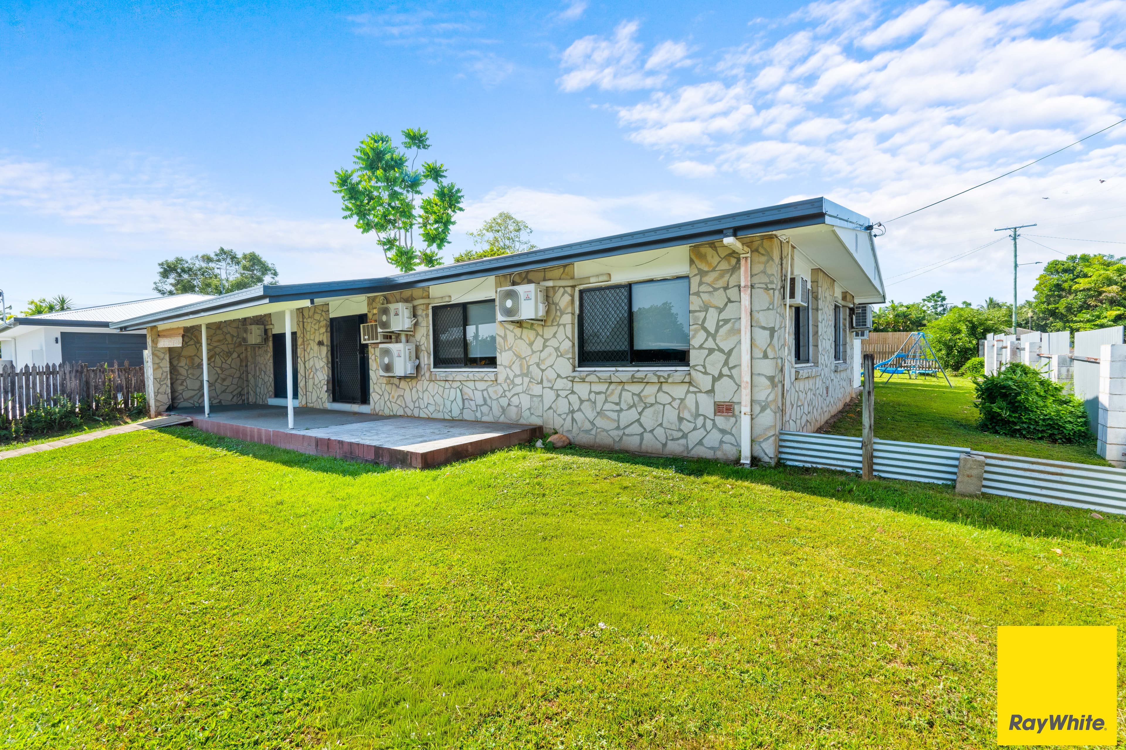 10 Erang Street , Woree QLD 4868, Woree - Thumbnail 2