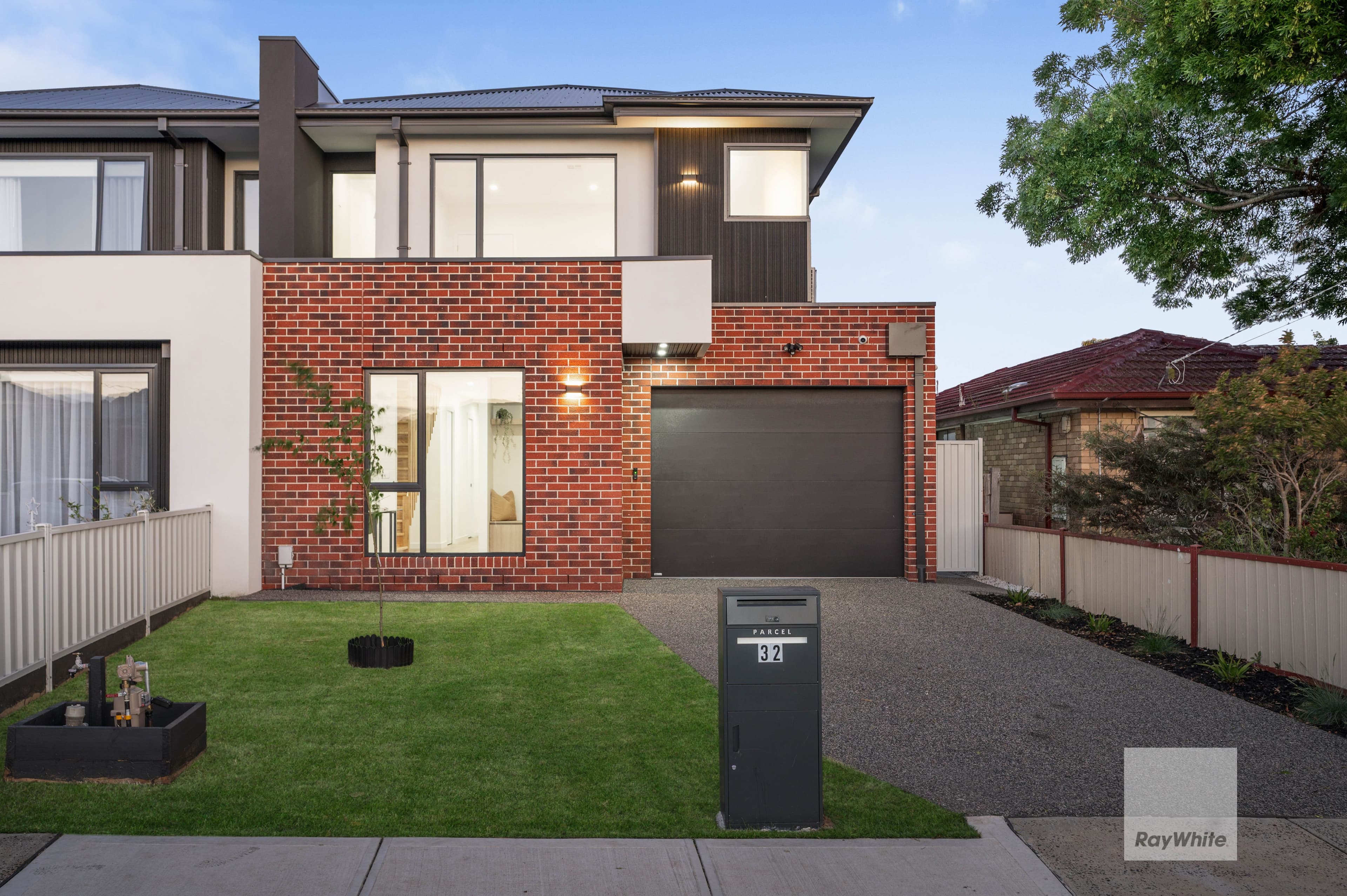 32 Linacre Crescent , Gladstone Park VIC 3043, Gladstone Park - Image 1