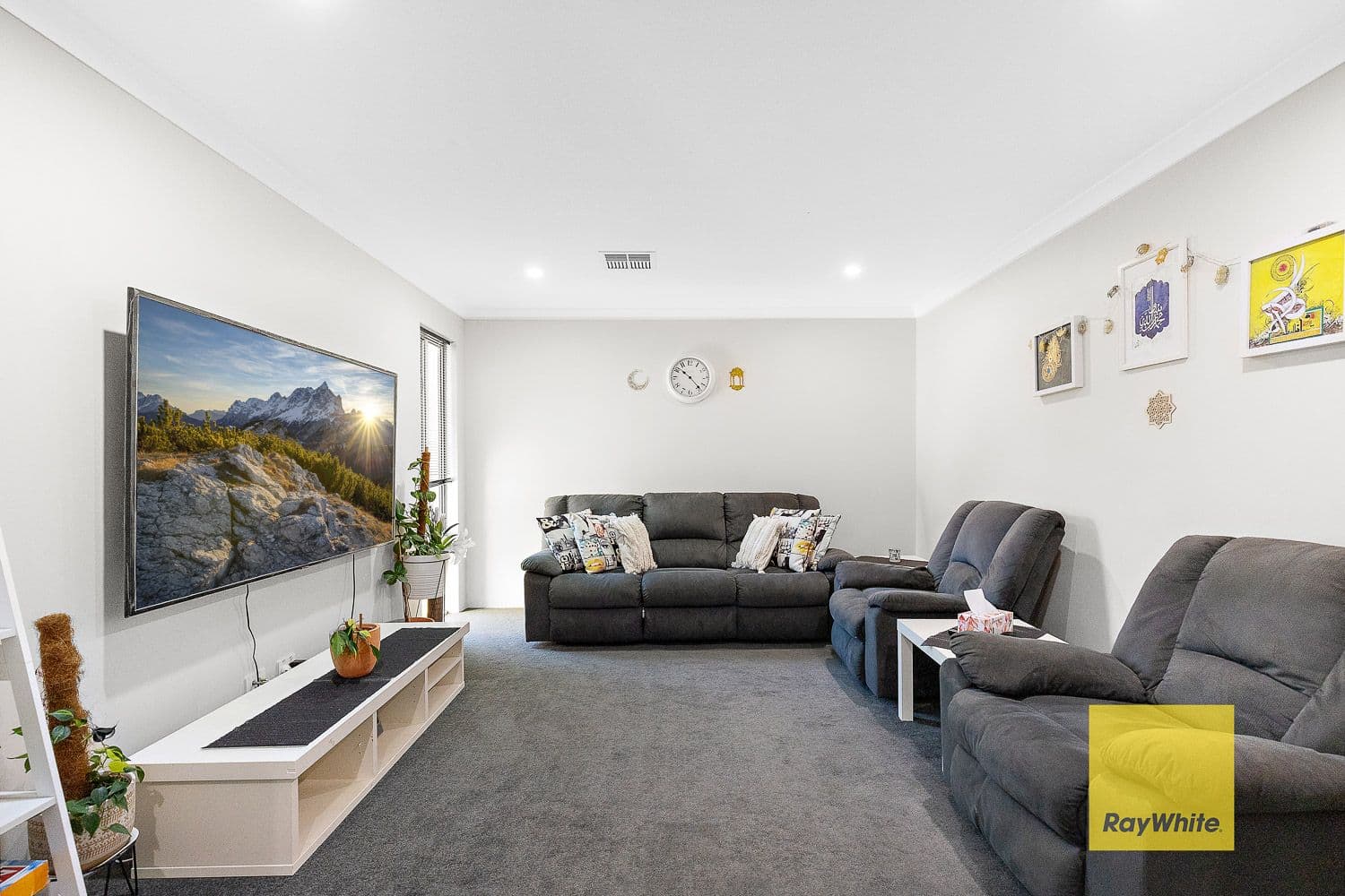 12 Torquata Street , Piara Waters WA 6112, Piara Waters - Thumbnail 2