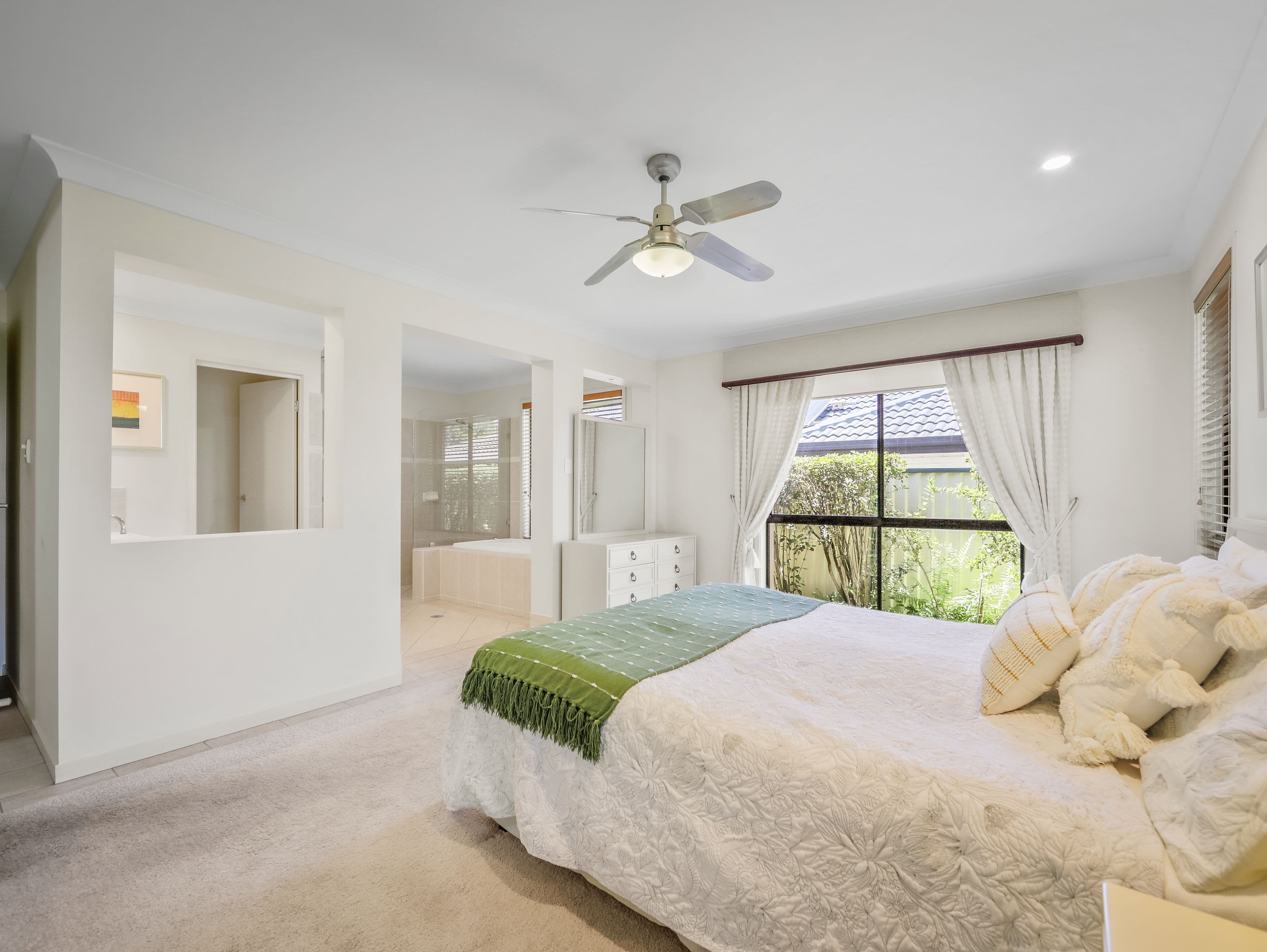 7 Mountain Ash Circuit , Robina QLD 4226, Robina - Thumbnail 5