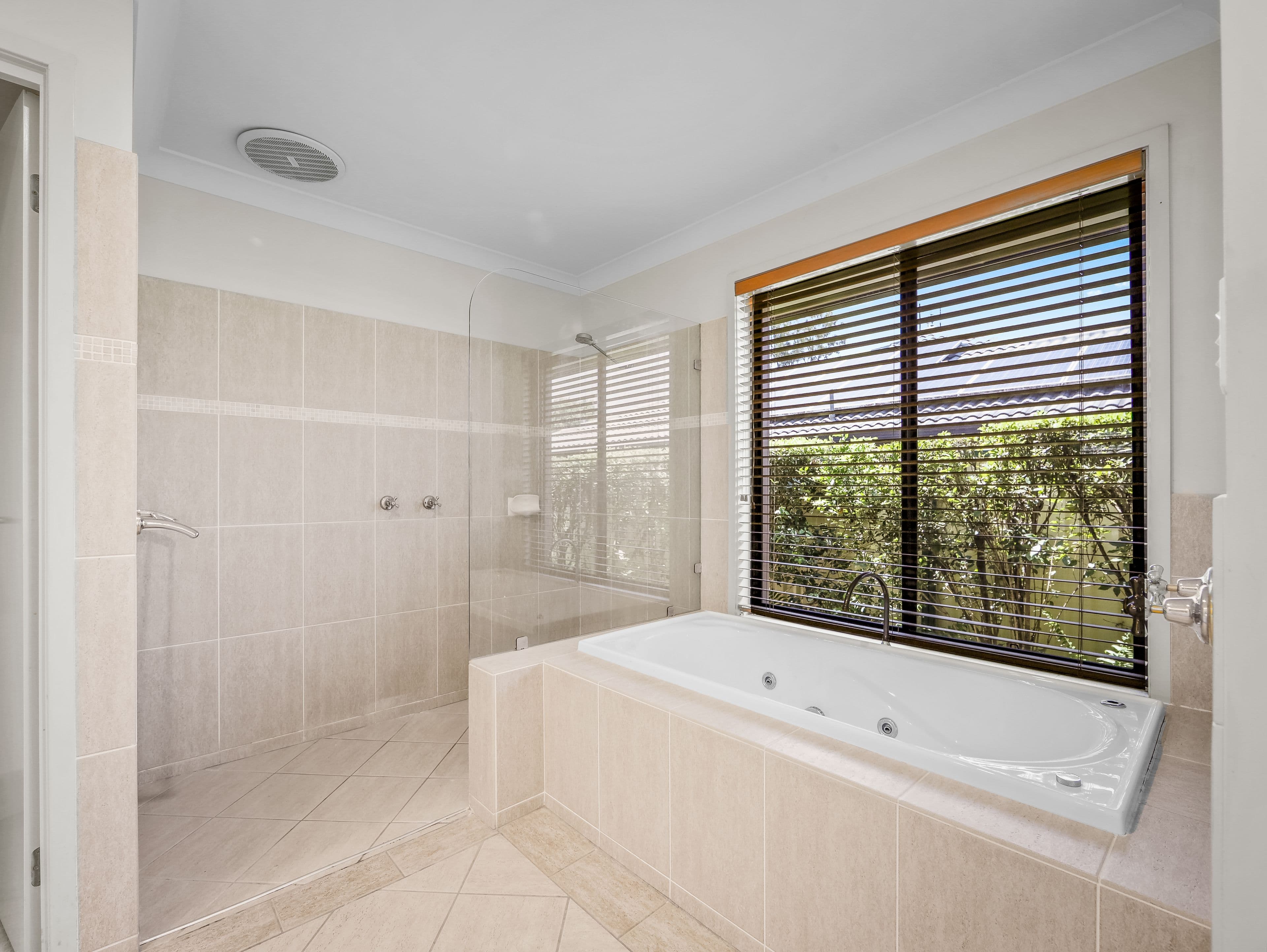 7 Mountain Ash Circuit , Robina QLD 4226, Robina - Thumbnail 6