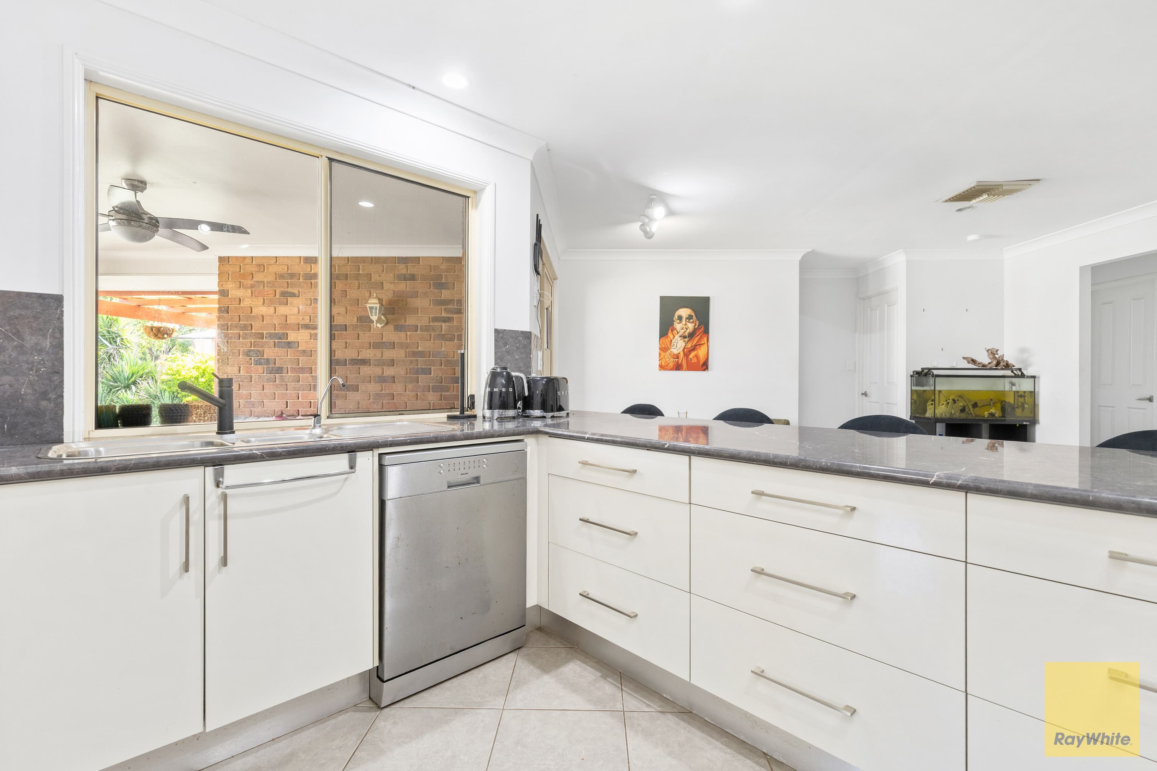 9 Tineele Place , Emerald QLD 4720, Emerald - Thumbnail 7