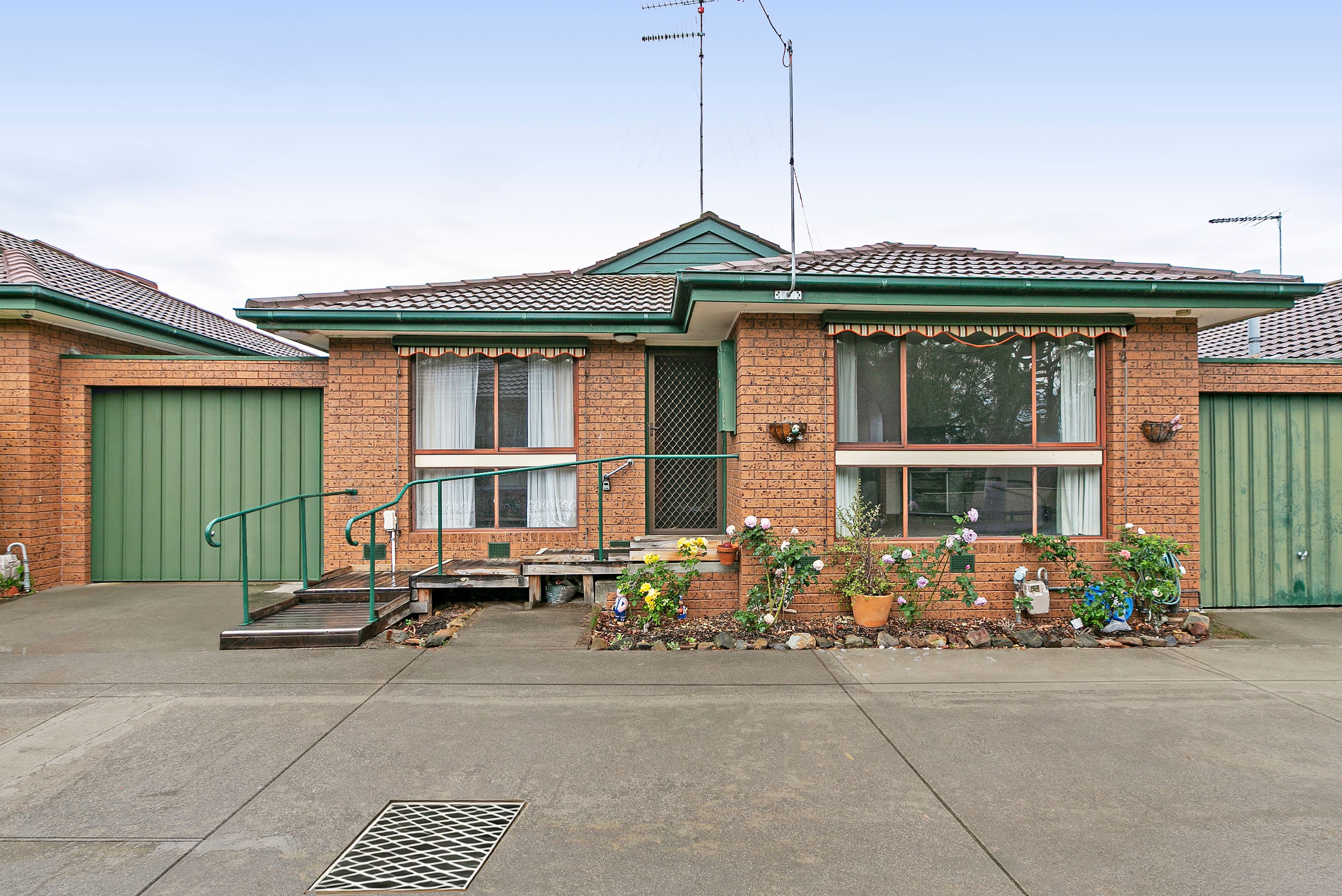 27 Lake Street , Reservoir VIC 3073, Reservoir - Image 1