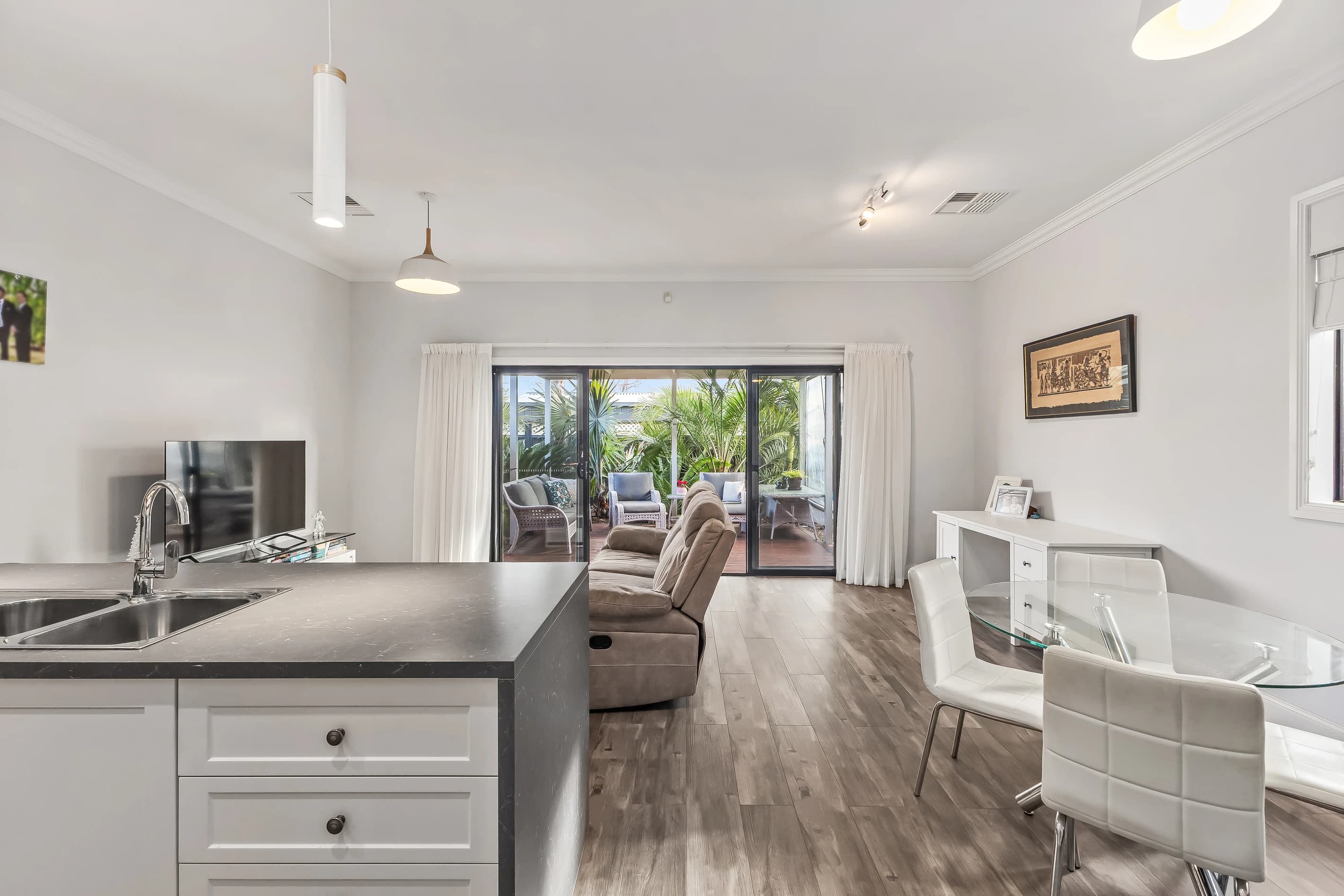 38 Paxton Street , Semaphore South SA 5019, Semaphore South - Thumbnail 4