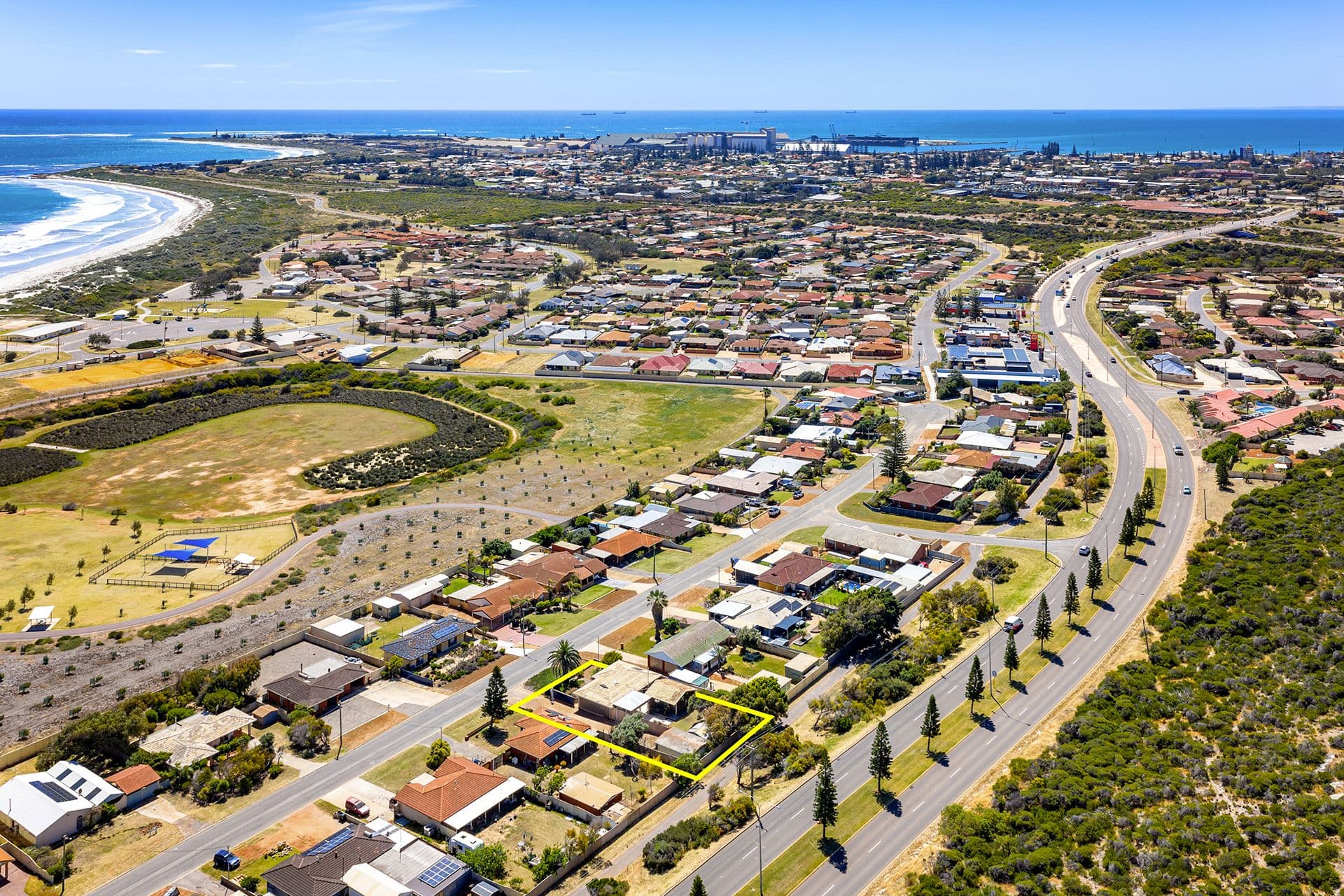 16 Roebuck Street , Mahomets Flats WA 6530, Mahomets Flats - Image 1