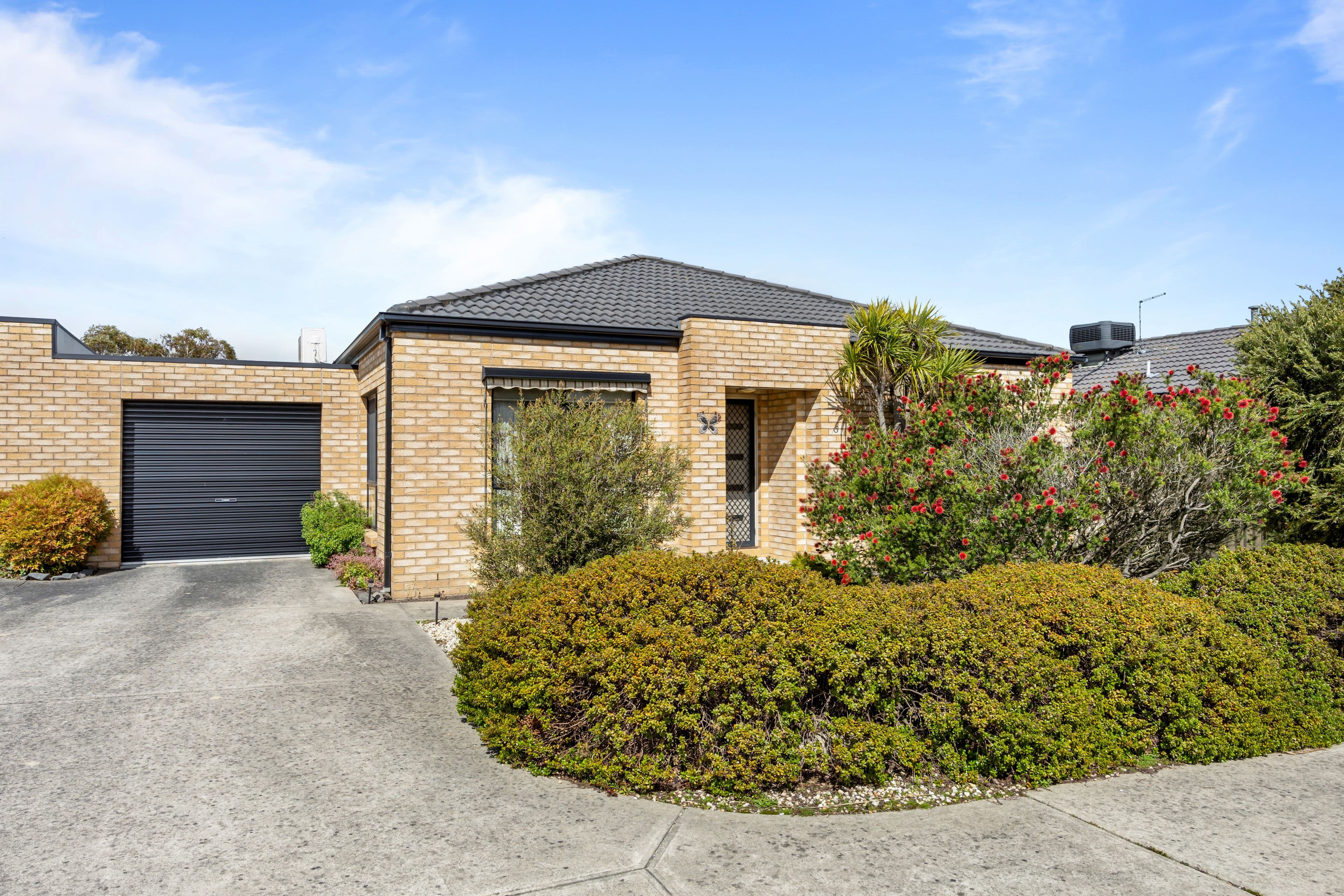 34 Menhennet Drive , Delacombe VIC 3356, Delacombe - Image 1