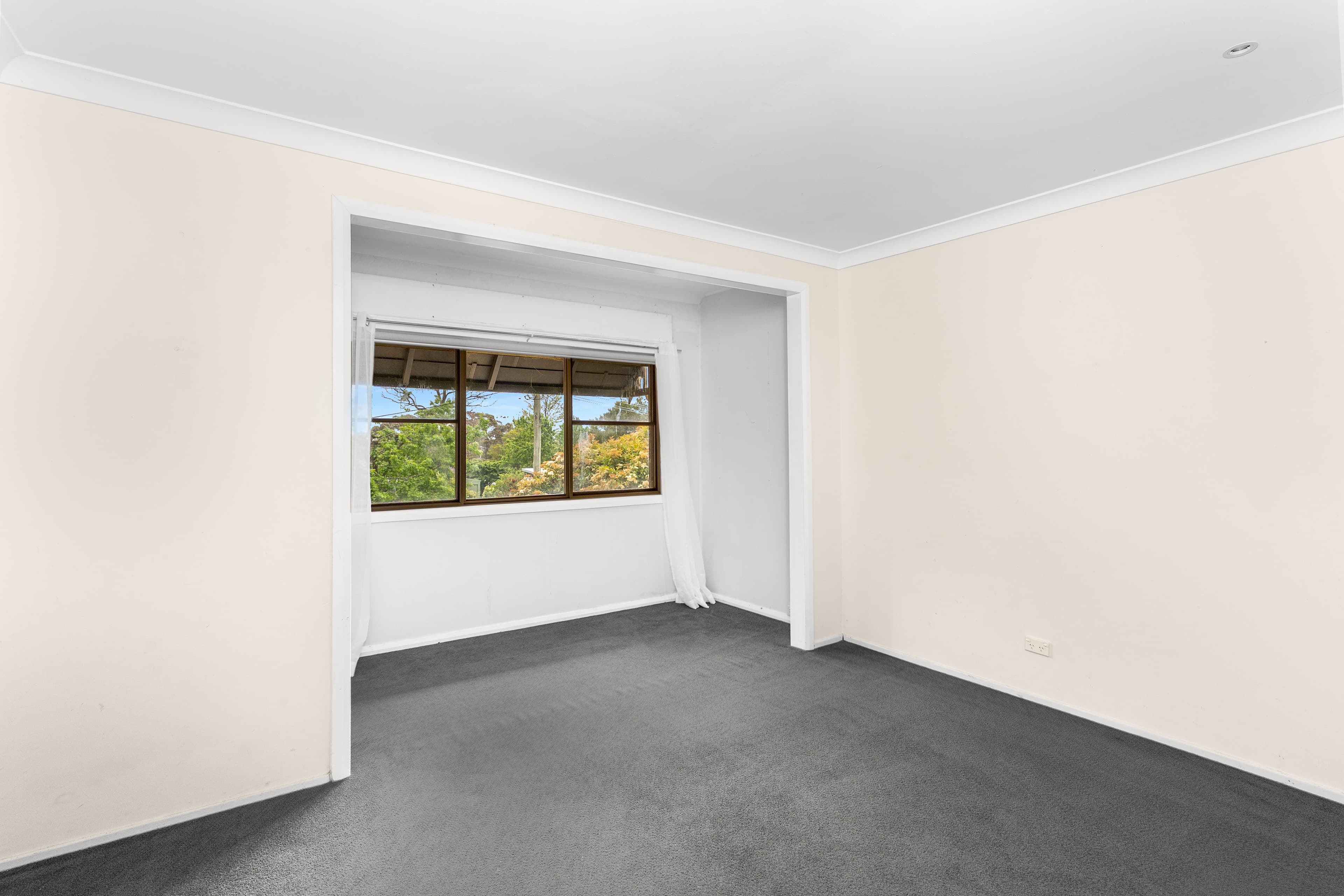 27 Ligar Street , Hill Top NSW 2575, Hill Top - Thumbnail 2