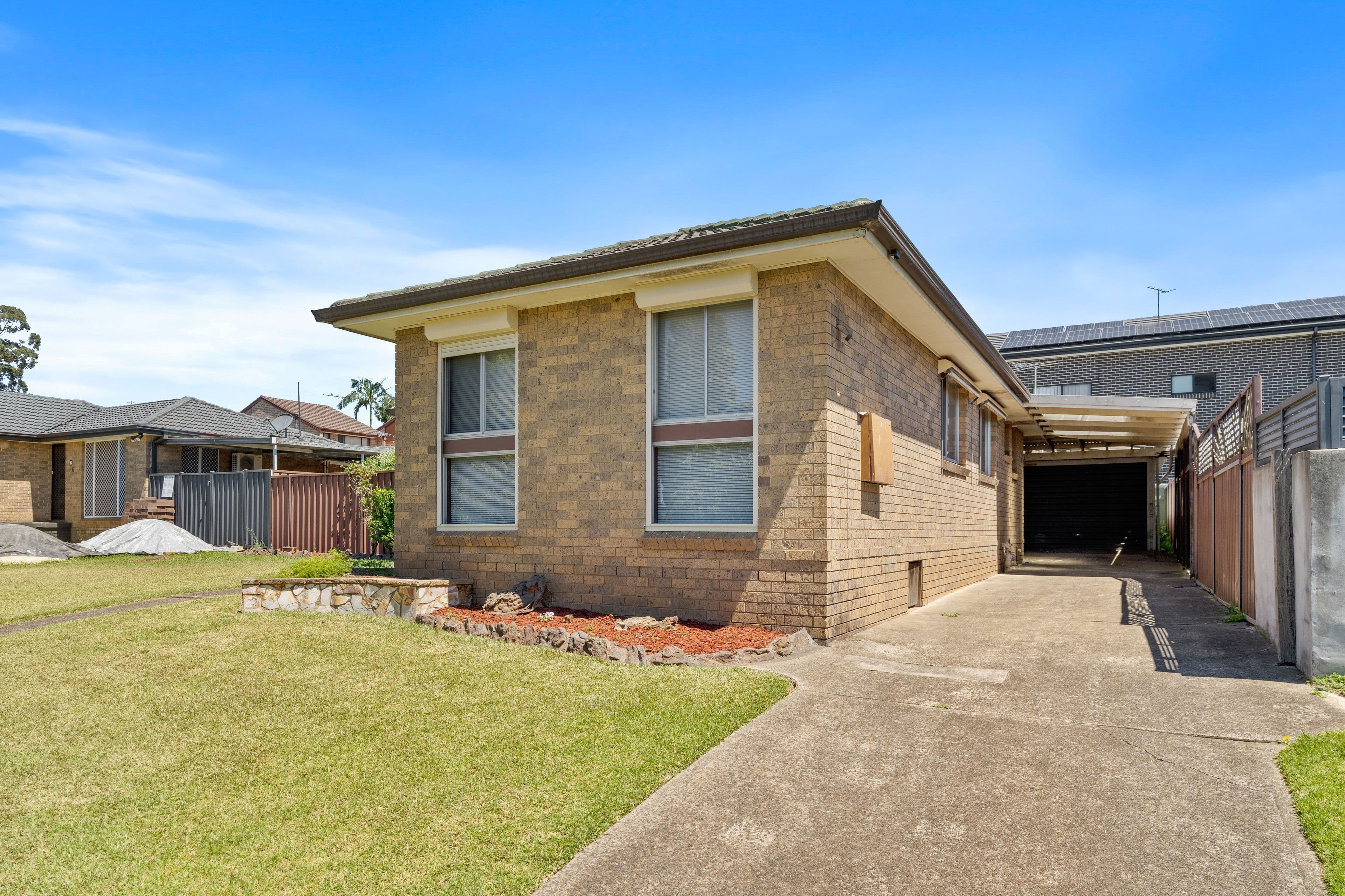 4 Mentha Place , Macquarie Fields NSW 2564, Macquarie Fields - Thumbnail 4