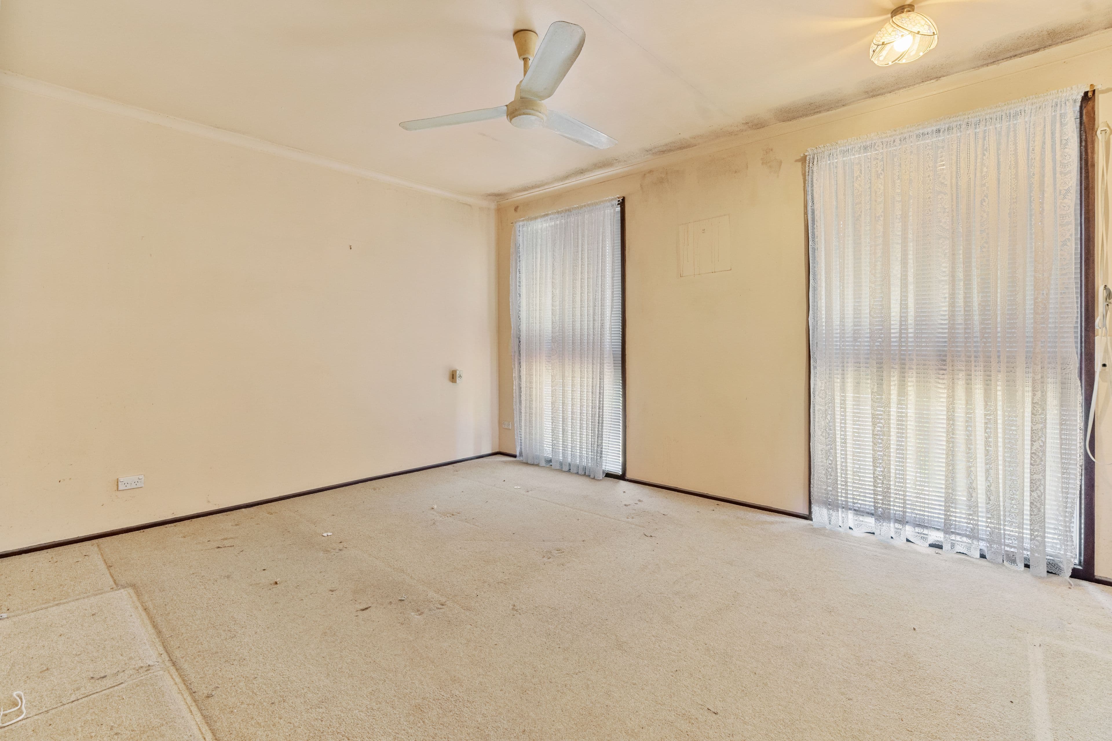 4 Mentha Place , Macquarie Fields NSW 2564, Macquarie Fields - Thumbnail 6