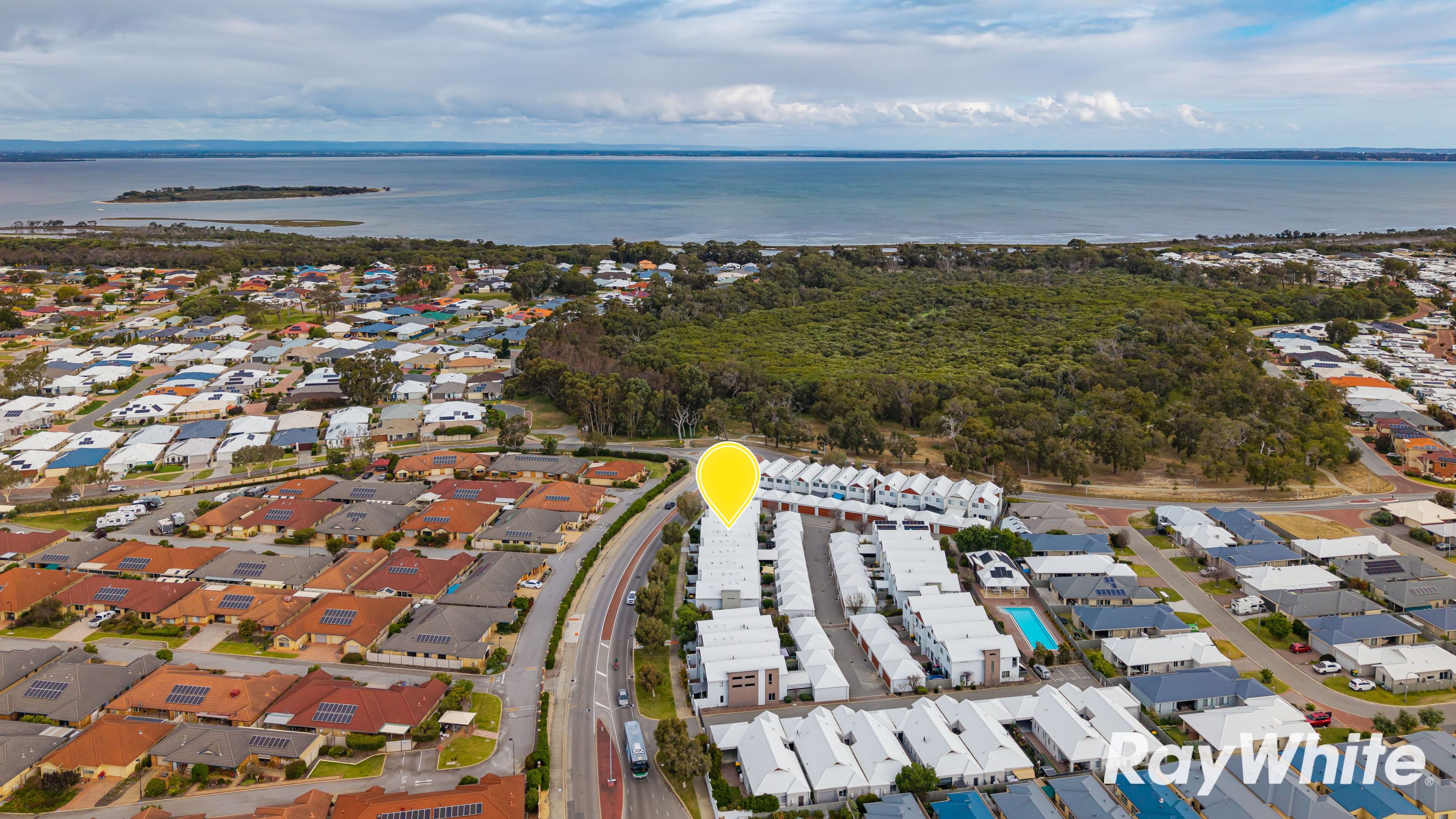 5 Bower Drive , Erskine WA 6210, Erskine - Thumbnail 2