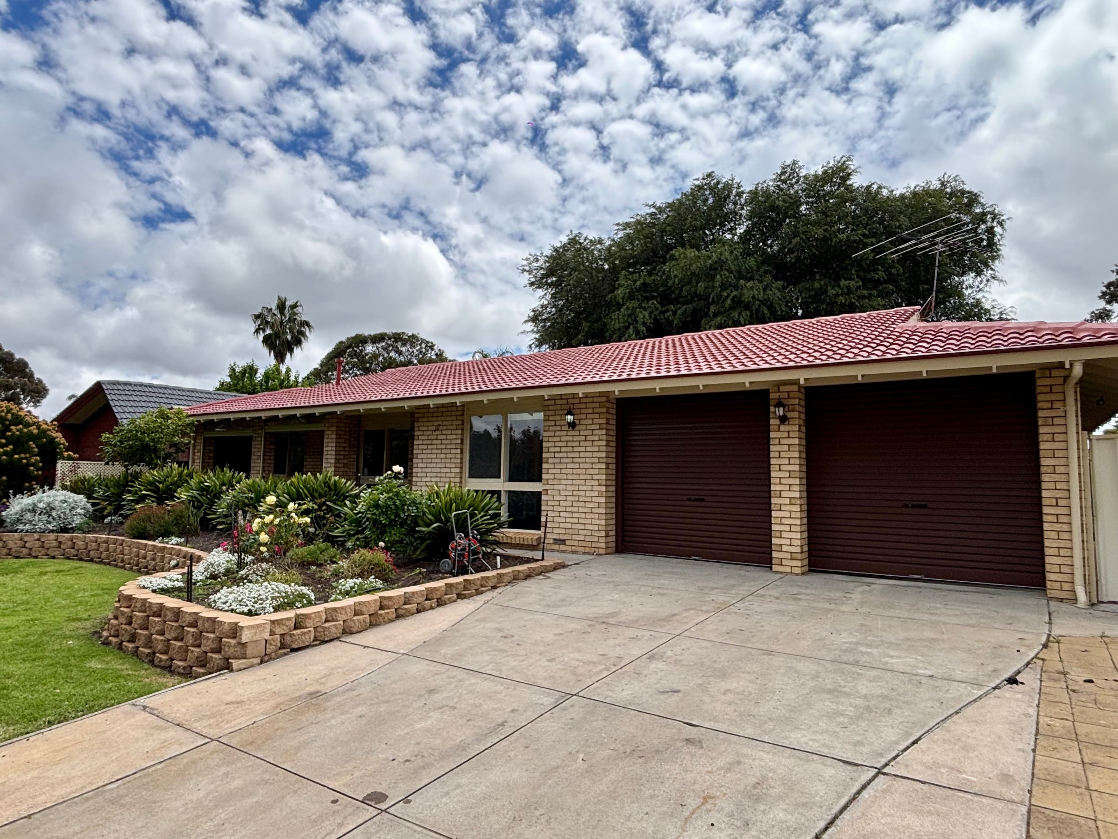 17 Jade Crescent , Aberfoyle Park SA 5159, Aberfoyle Park - Image 1