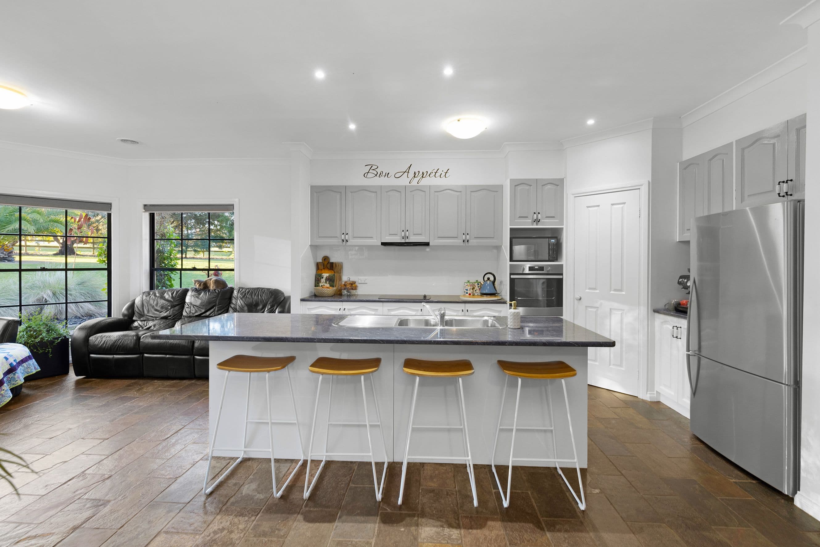 53 Roberts Road , Cobden VIC 3266, Cobden - Thumbnail 4