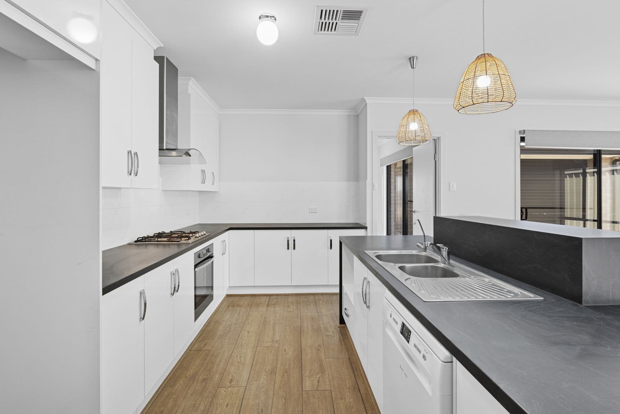 9 Forsyth Street , Seaford Heights SA 5169, Seaford Heights - Thumbnail 6