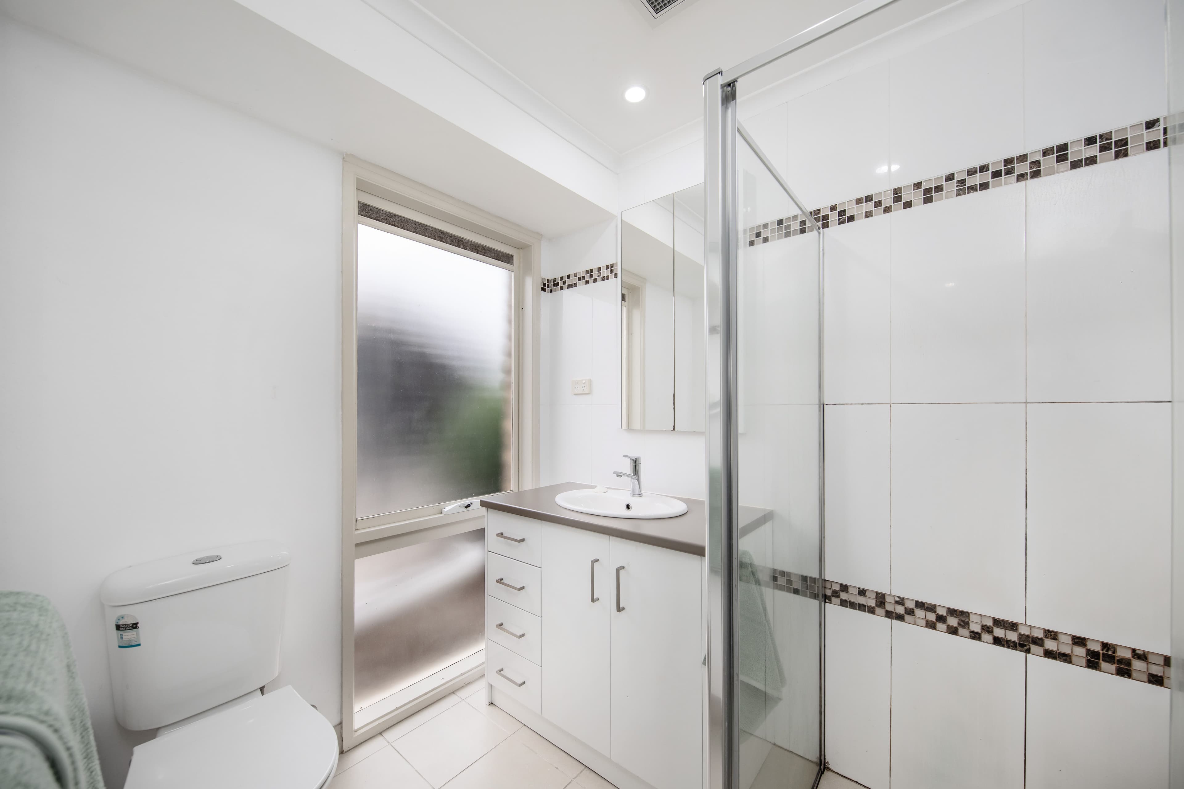 3 Troon Court , Sunbury VIC 3429, Sunbury - Thumbnail 8