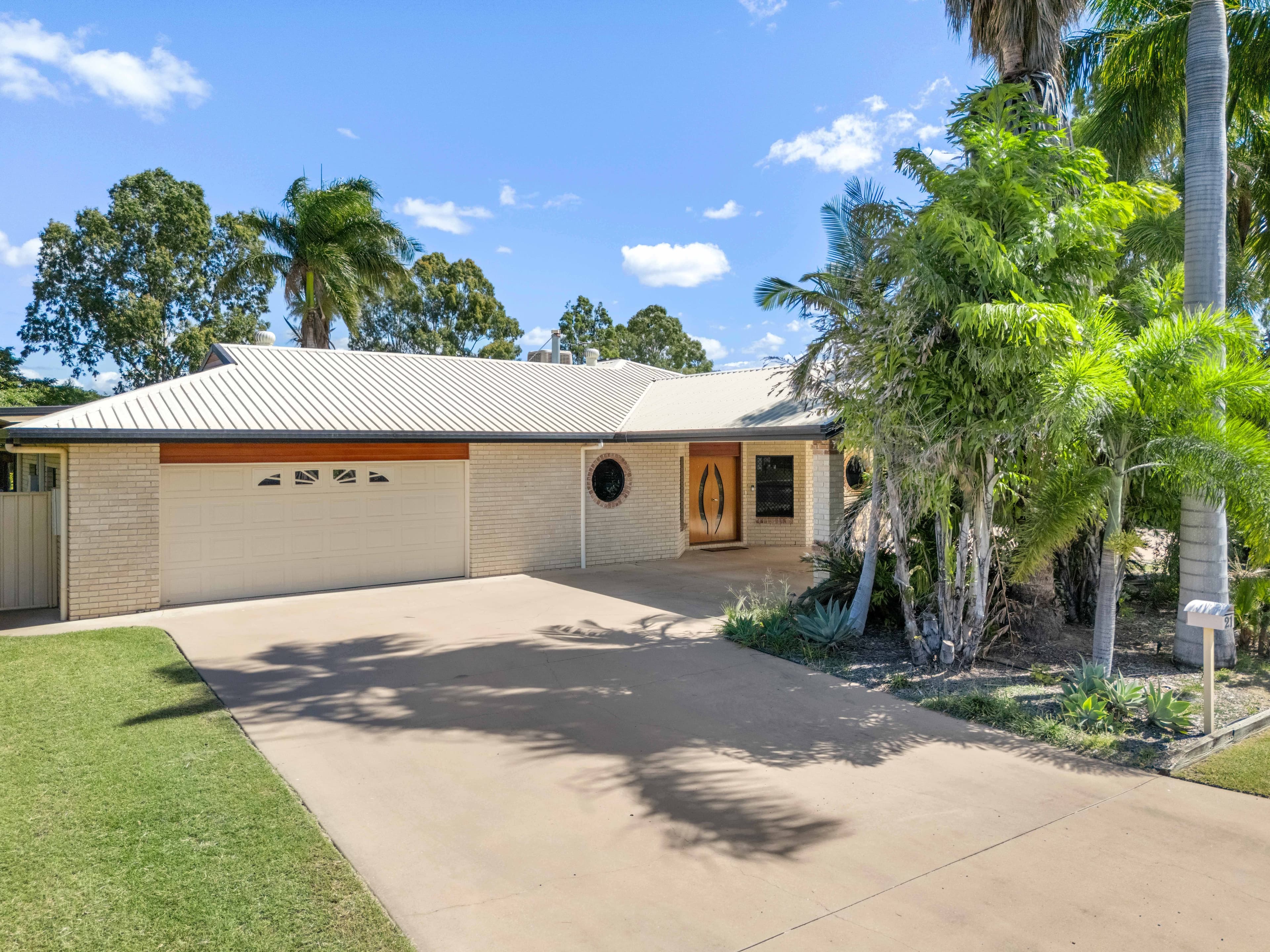 21 Russ Layton Drive , Emerald QLD 4720, Emerald - Image 1