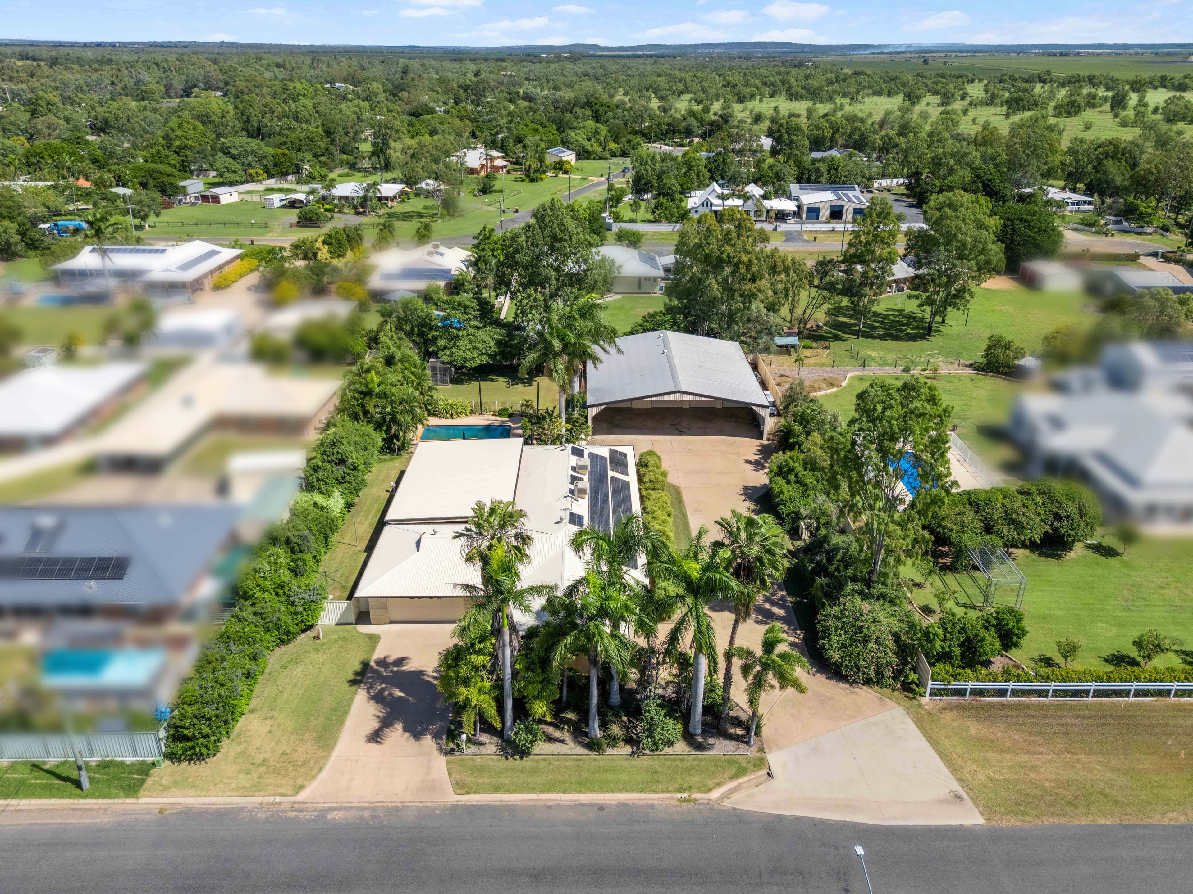 21 Russ Layton Drive , Emerald QLD 4720, Emerald - Thumbnail 4