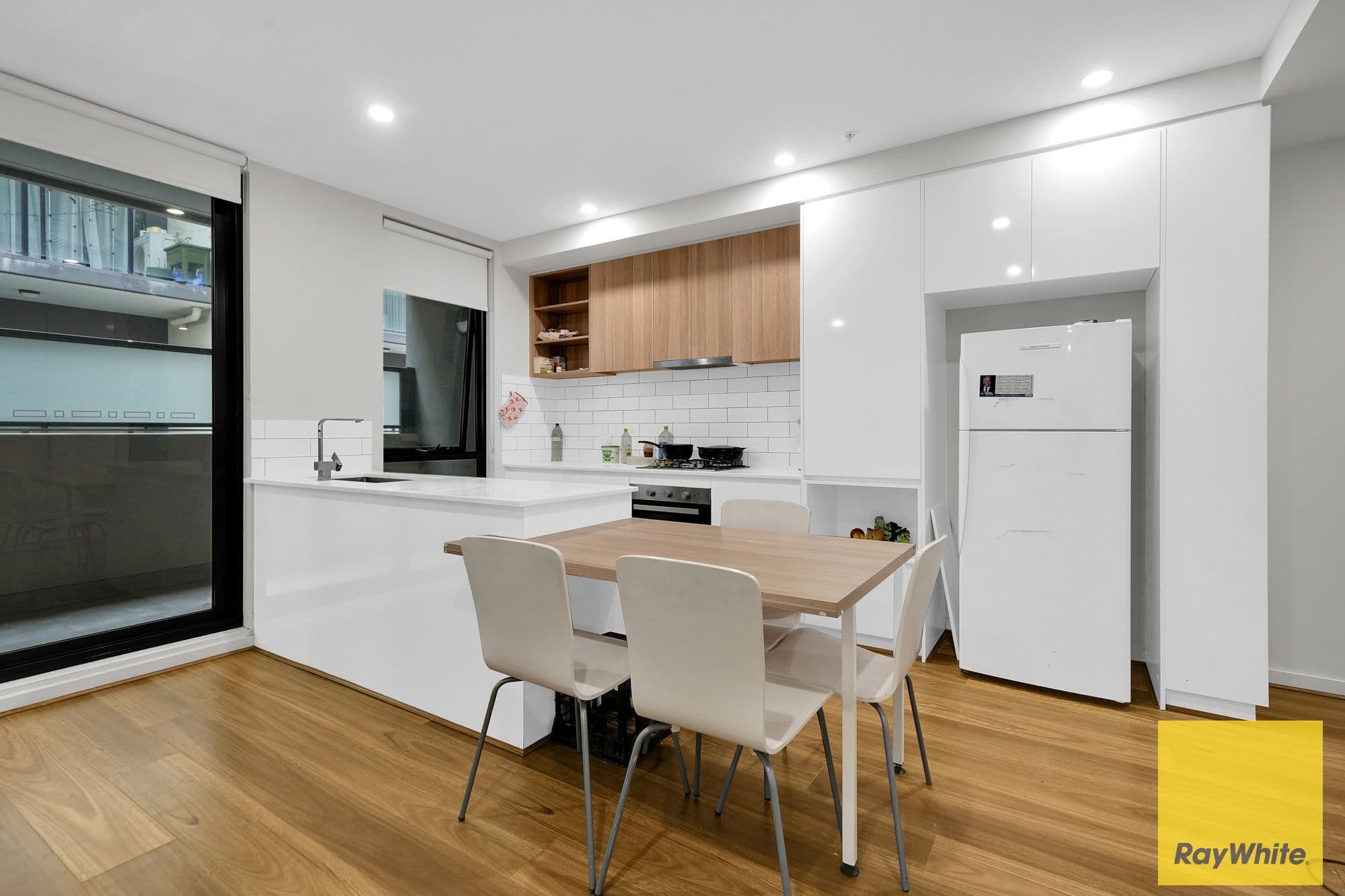 9 Commercial Road , Caroline Springs VIC 3023, Caroline Springs - Thumbnail 3