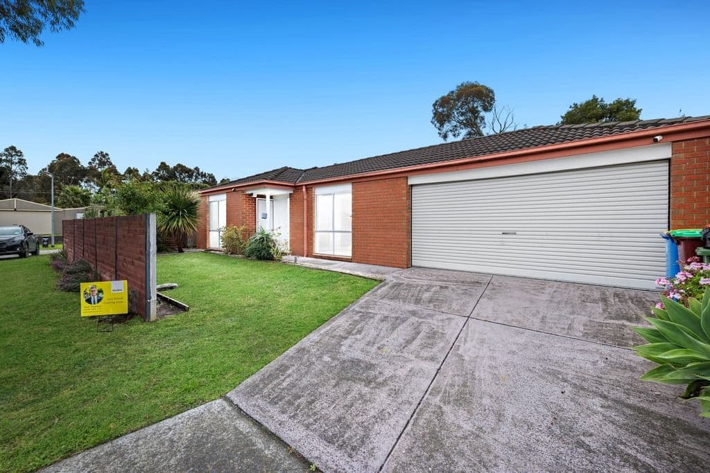 24 Greenmantle Close , Cranbourne West VIC 3977, Cranbourne West - Thumbnail 2