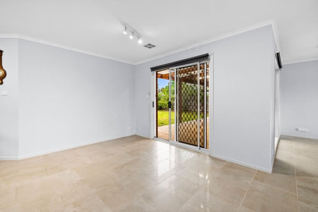 24 Greenmantle Close , Cranbourne West VIC 3977, Cranbourne West - Thumbnail 8
