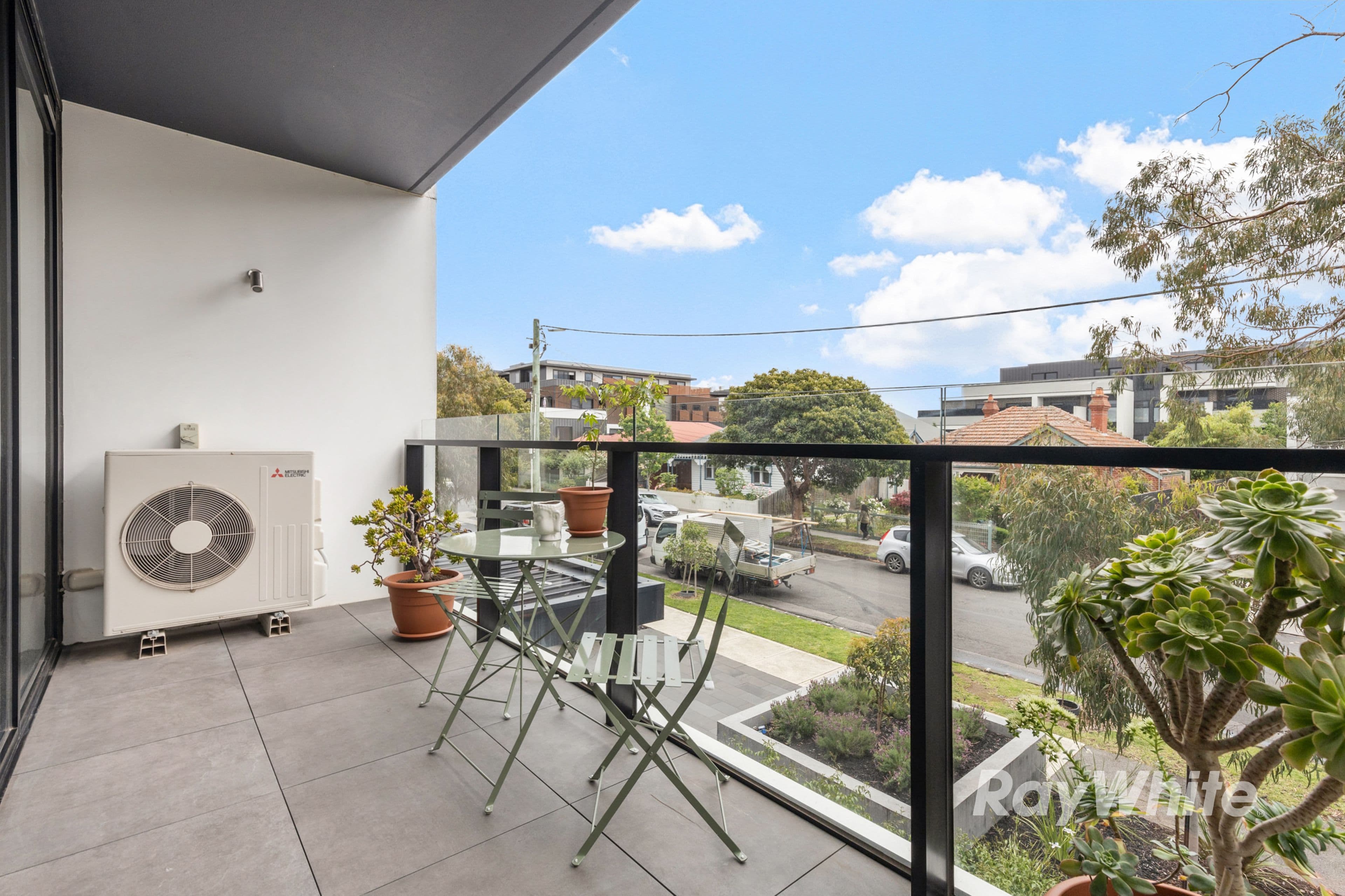 8 Elliott Avenue , Carnegie VIC 3163, Carnegie - Thumbnail 3