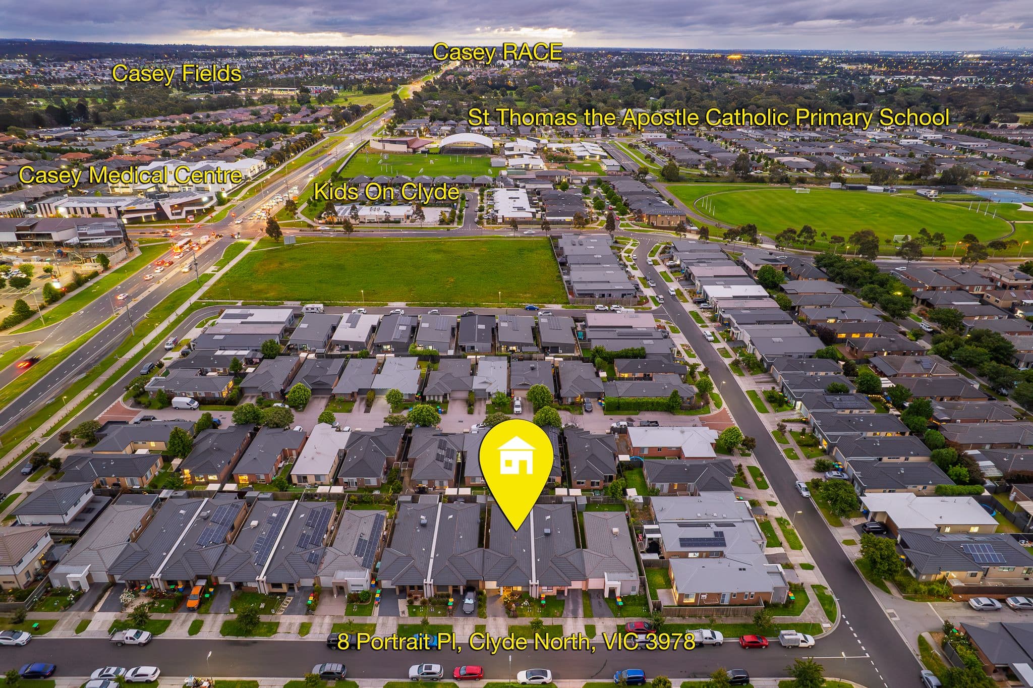 8 Portrait Place , Clyde North VIC 3978, Clyde North - Thumbnail 2
