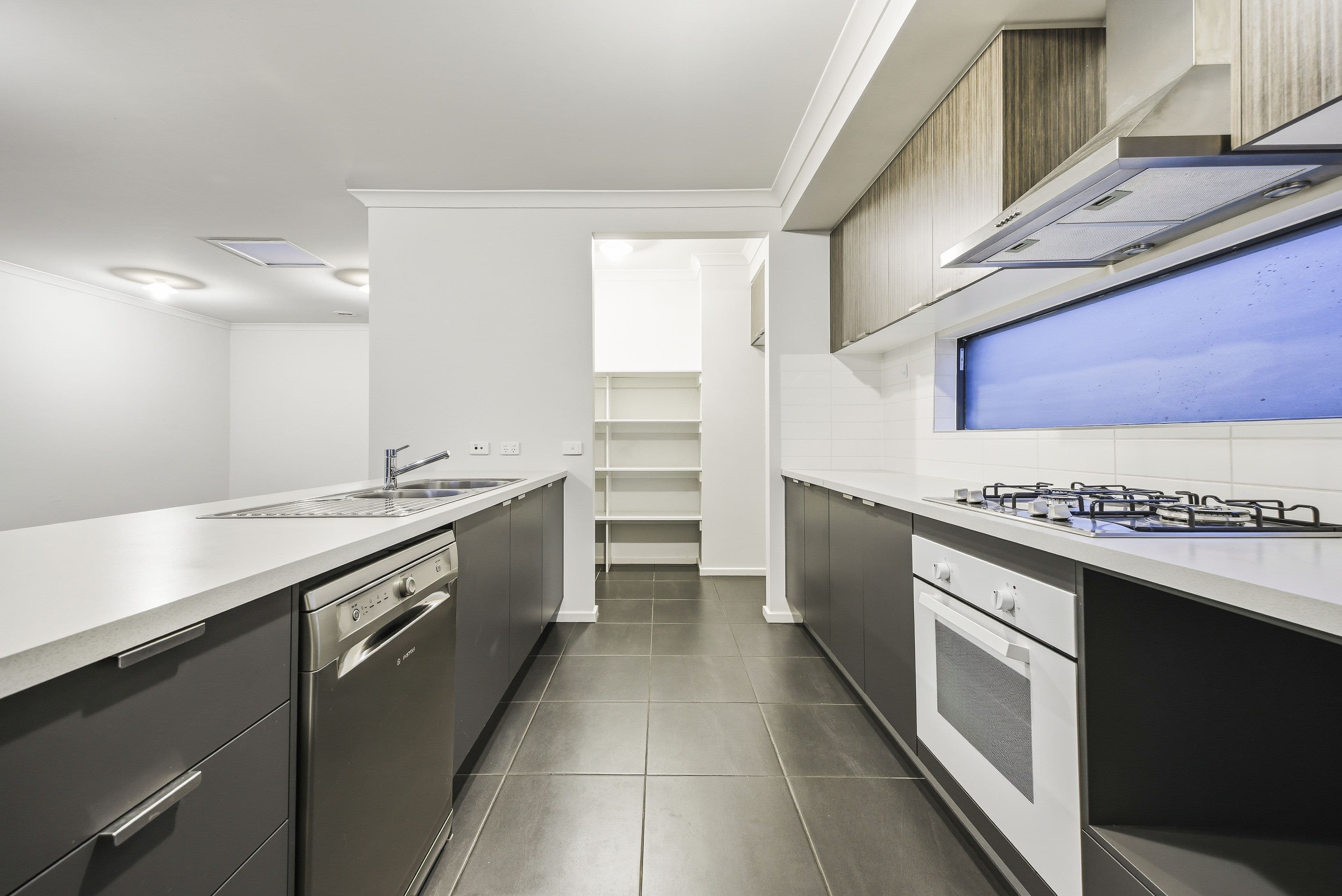 8 Portrait Place , Clyde North VIC 3978, Clyde North - Thumbnail 6