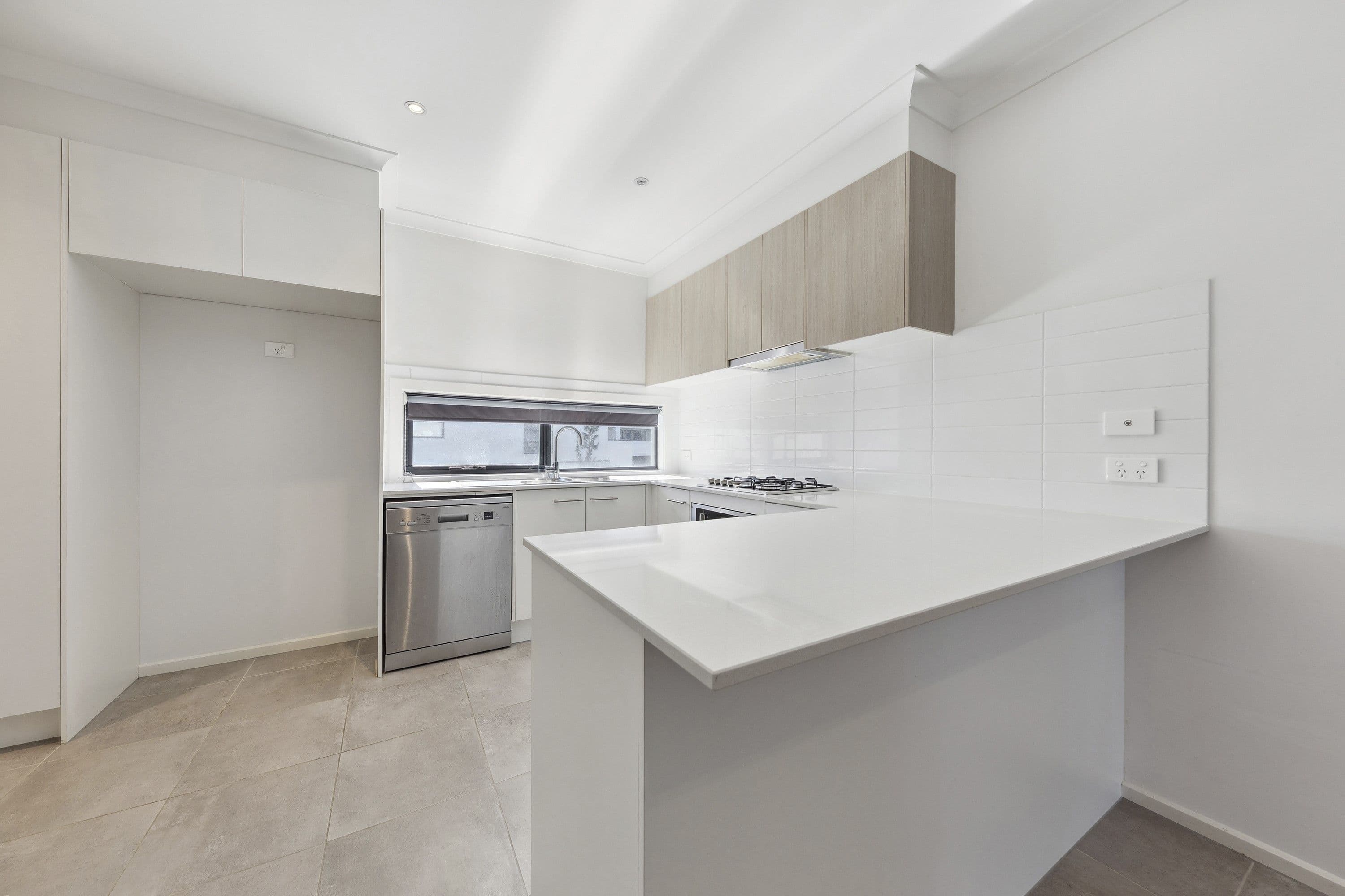 206 Henry Road , Pakenham VIC 3810, Pakenham - Thumbnail 3
