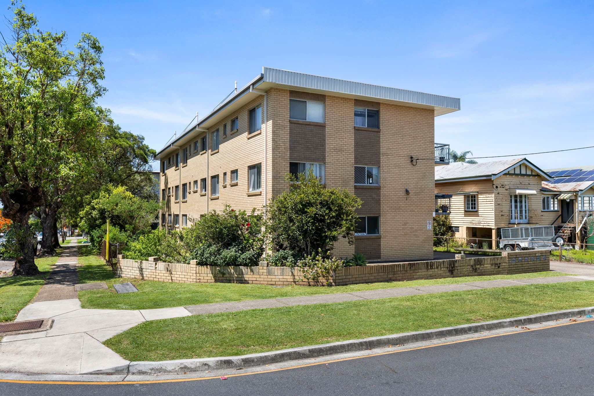 2 Sixth Avenue , Kedron QLD 4031, Kedron - Image 1