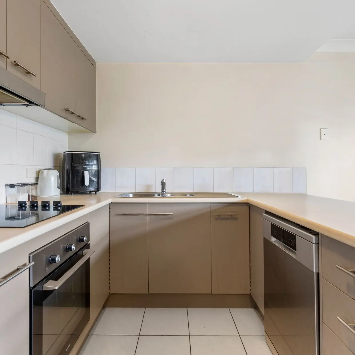 10-14 Syria Street , Beenleigh QLD 4207, Beenleigh - Thumbnail 7