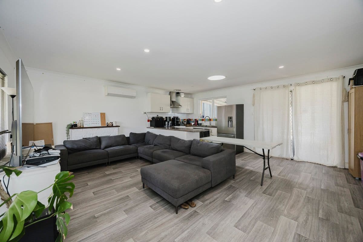 18 Leichhardt Drive , Two Rocks WA 6037, Two Rocks - Thumbnail 6