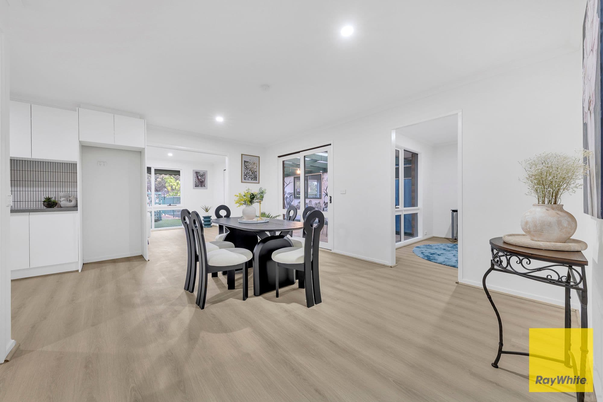 25 Johnson Avenue, Hoppers Crossing - Thumbnail 6