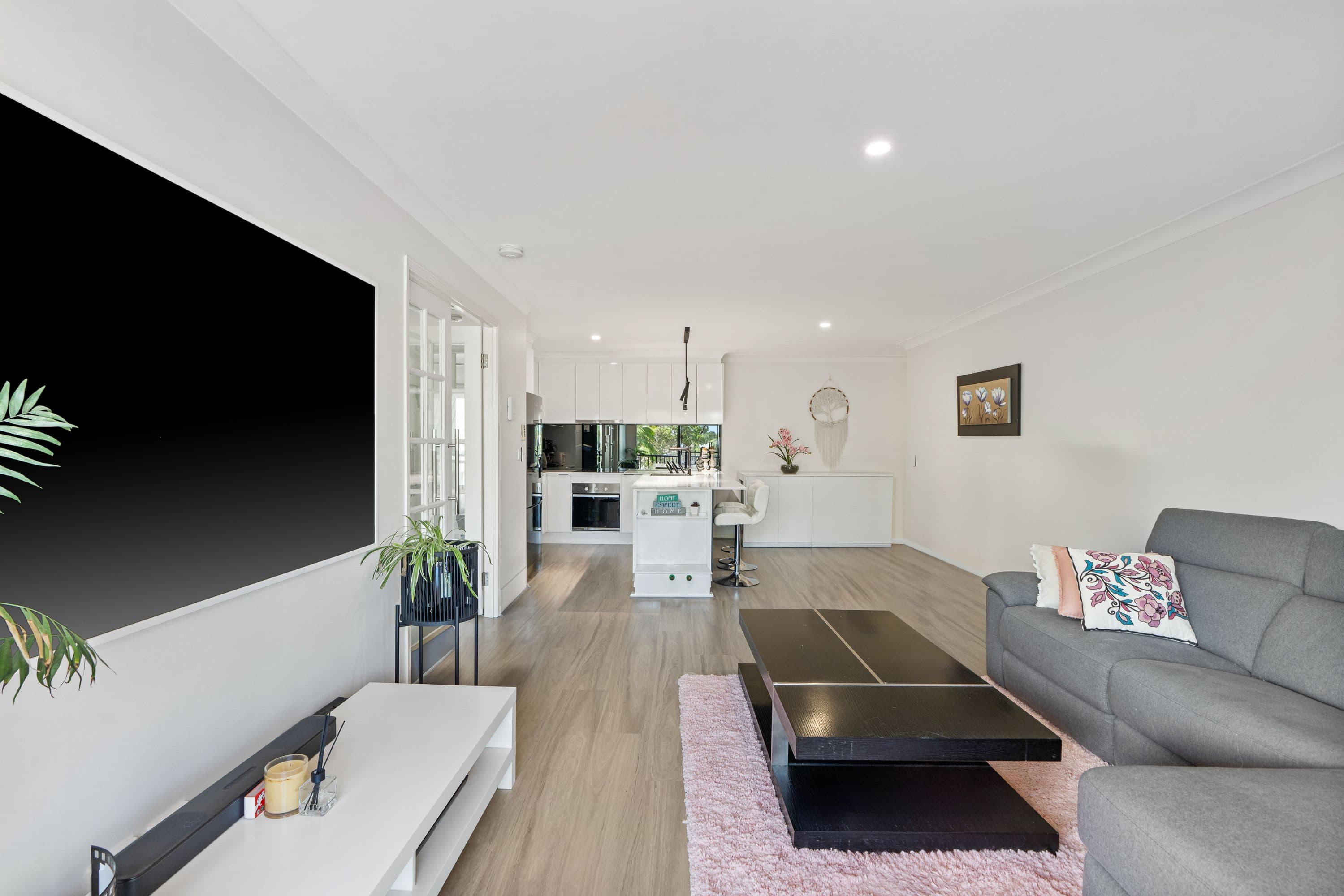 25-27 Commerce Drive, Robina - Thumbnail 2
