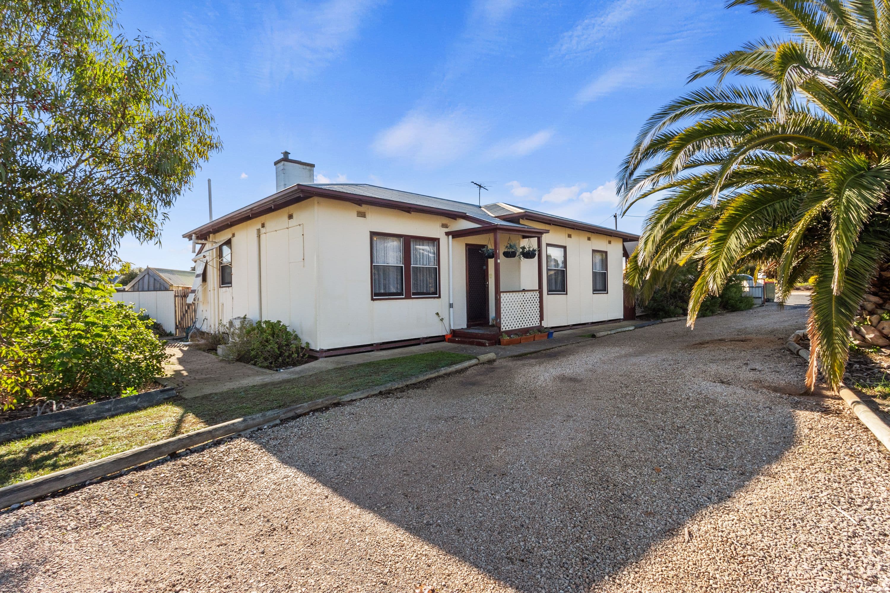 11 Anderson Terrace, Yorketown - Image 1