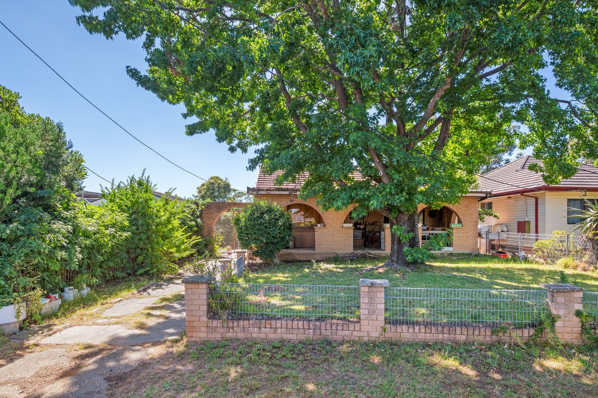 33 Parkland Avenue , Macquarie Fields NSW 2564, Macquarie Fields - Image 1