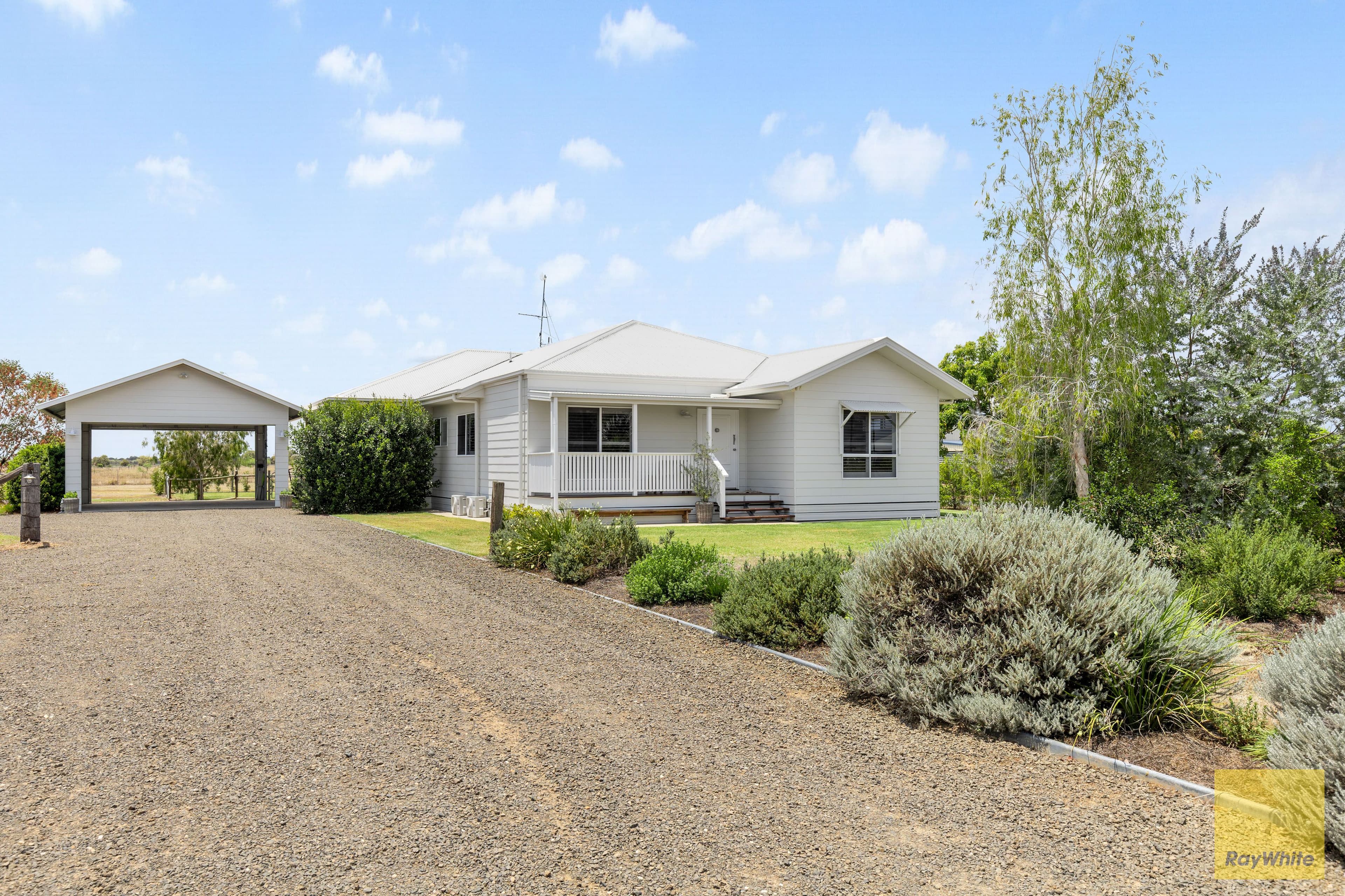 7 Bottle Tree Road , Emerald QLD 4720, Emerald - Image 1