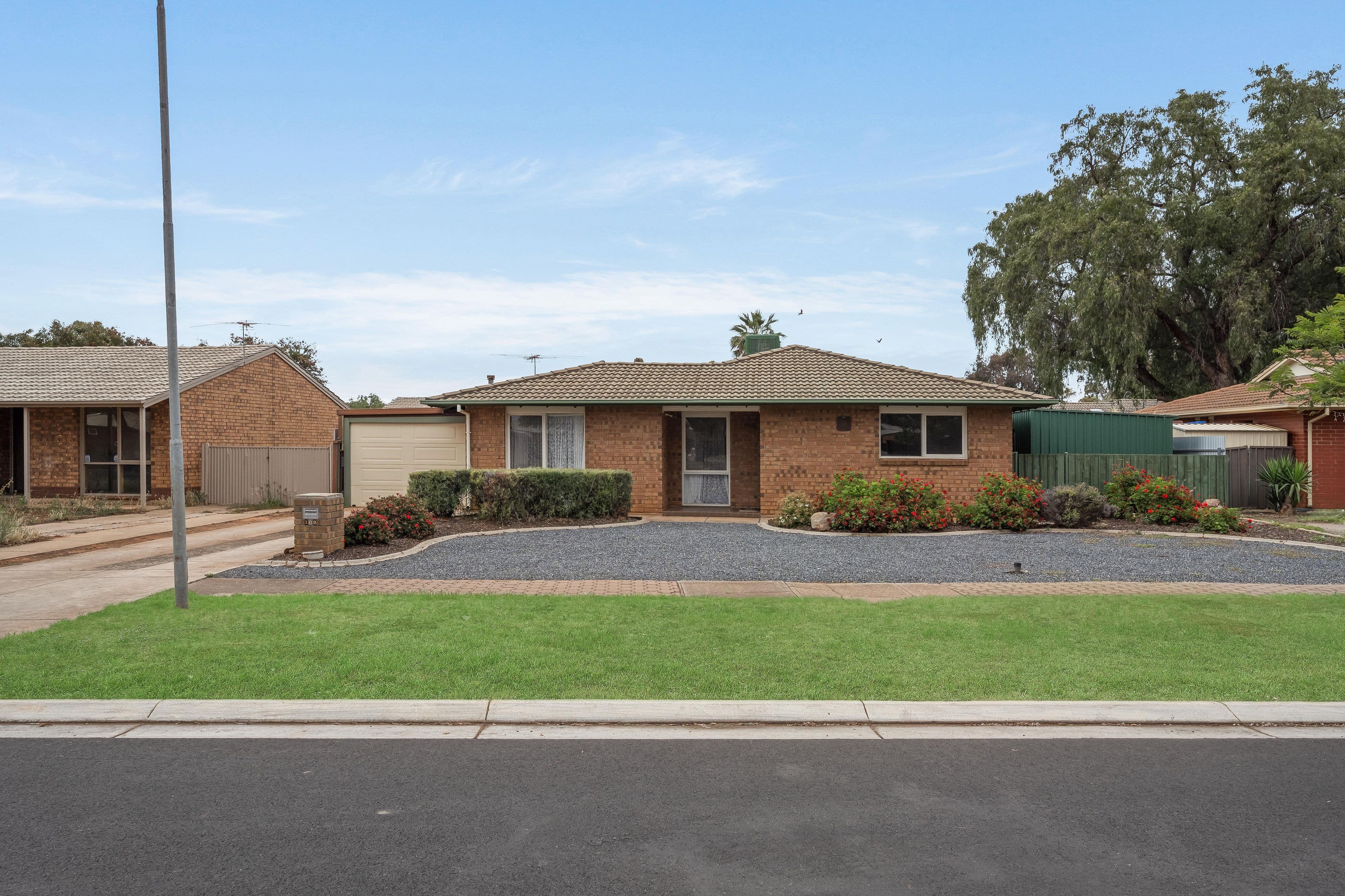 102 Amsterdam Crescent , Salisbury Downs SA 5108, Salisbury Downs - Thumbnail 2