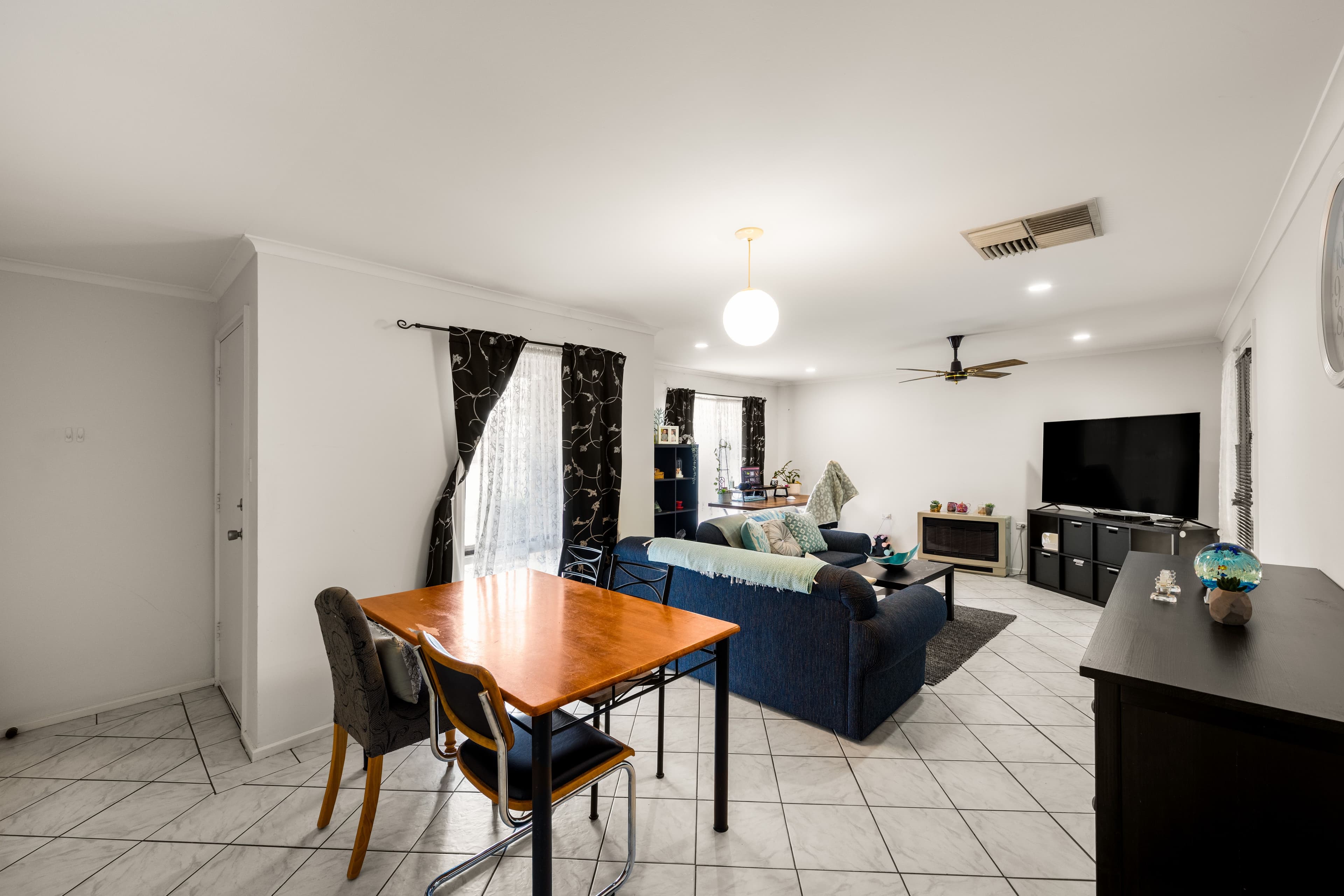 102 Amsterdam Crescent , Salisbury Downs SA 5108, Salisbury Downs - Thumbnail 6