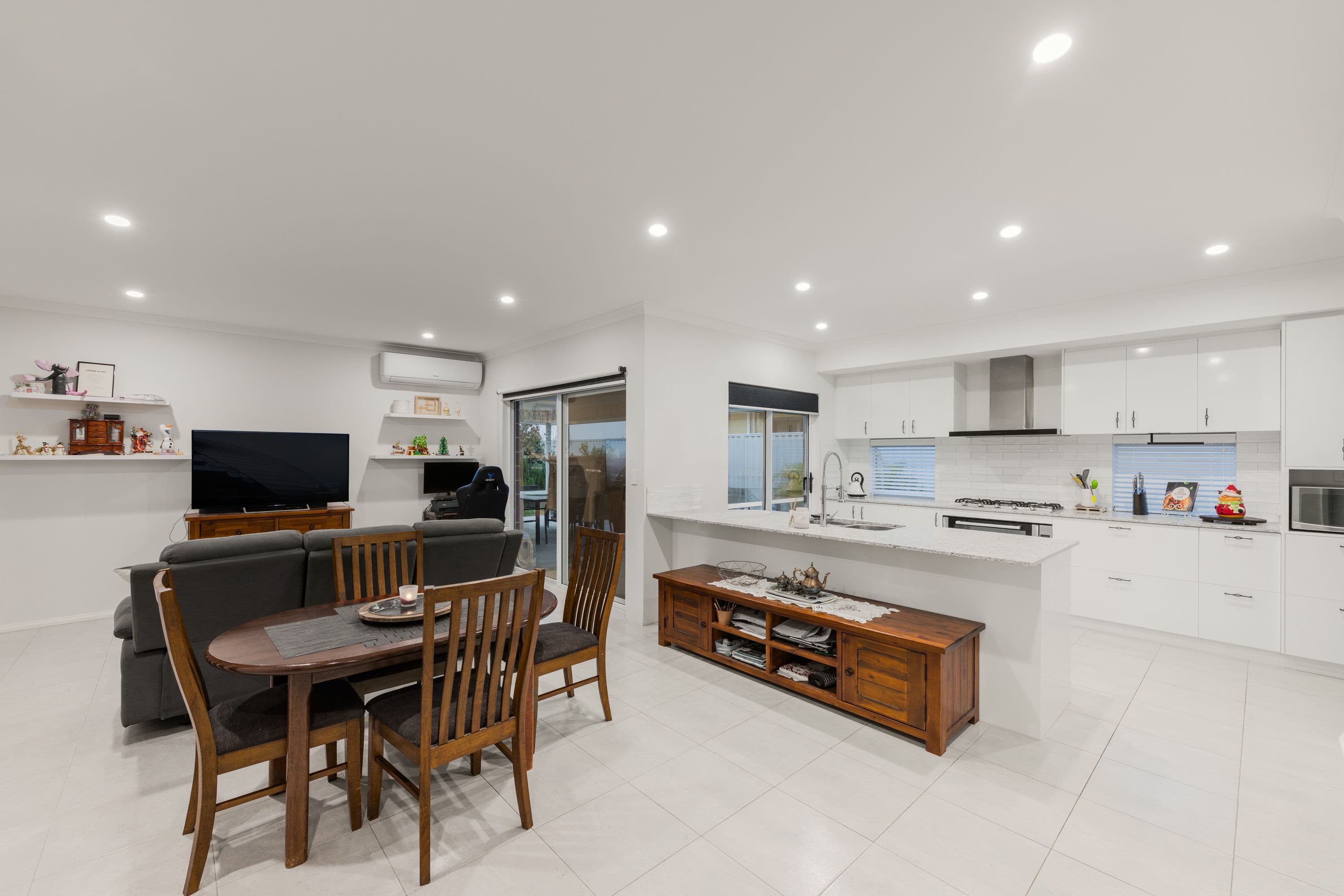 8 Redtail Close , Gosnells WA 6110, Gosnells - Thumbnail 3