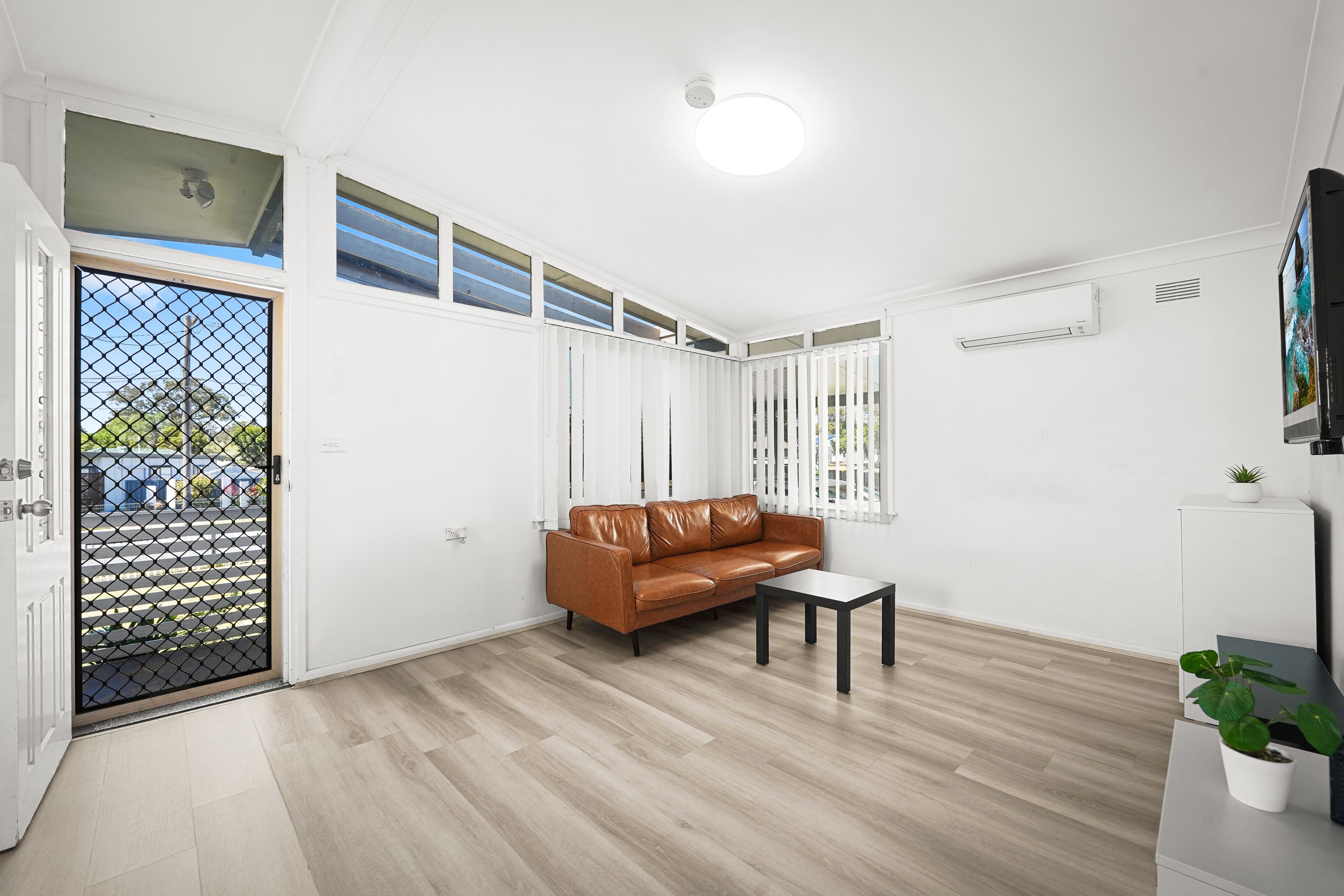 12 Rotorua Street , Lethbridge Park NSW 2770, Lethbridge Park - Thumbnail 2