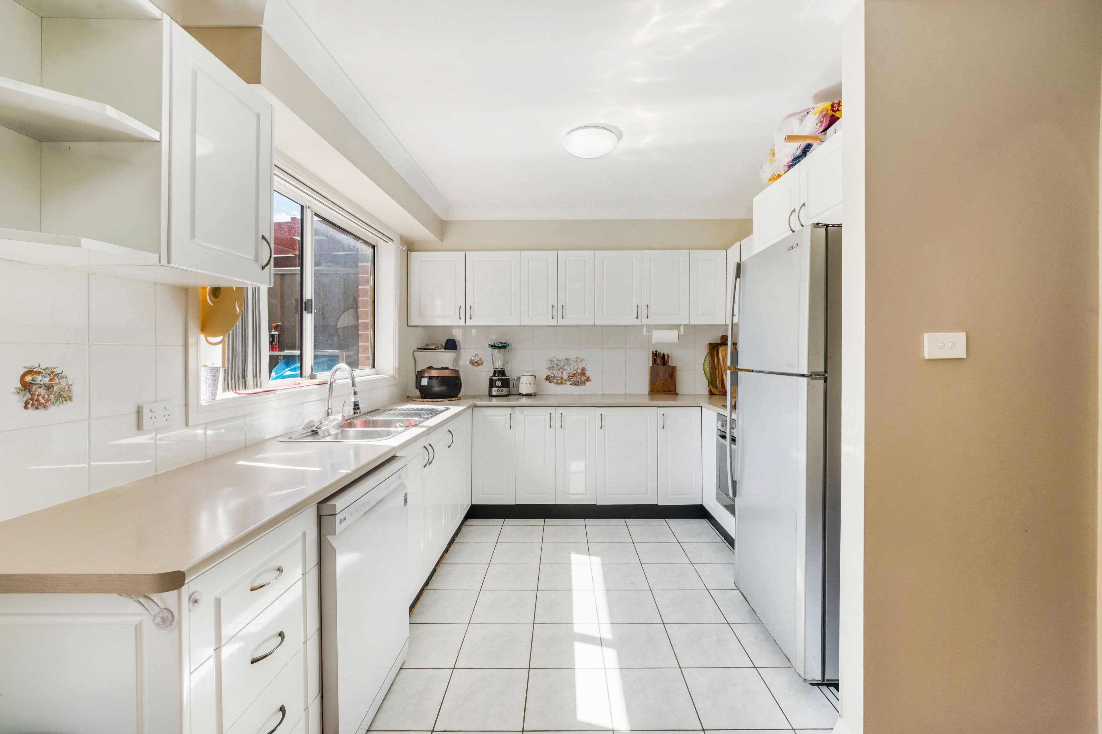 82 Lord Howe Drive , Green Valley NSW 2168, Green Valley - Thumbnail 6
