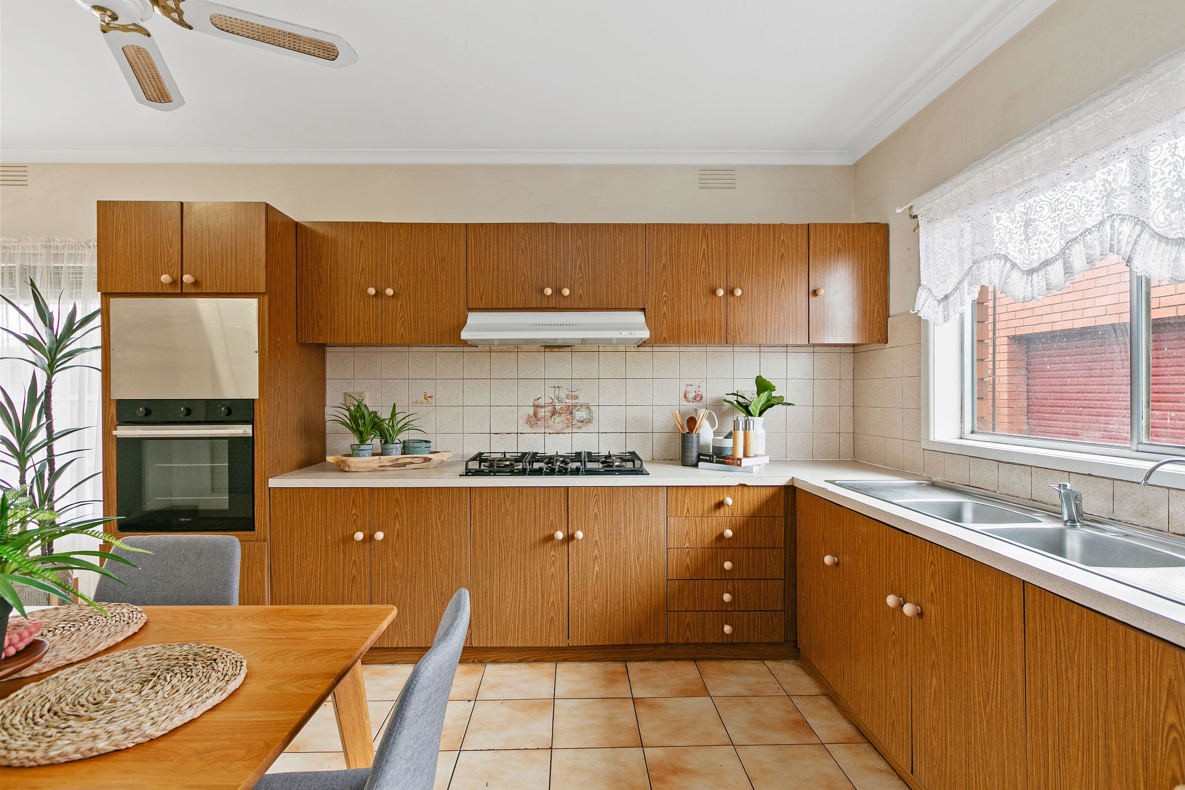 12 Churchill Avenue , Reservoir VIC 3073, Reservoir - Thumbnail 6