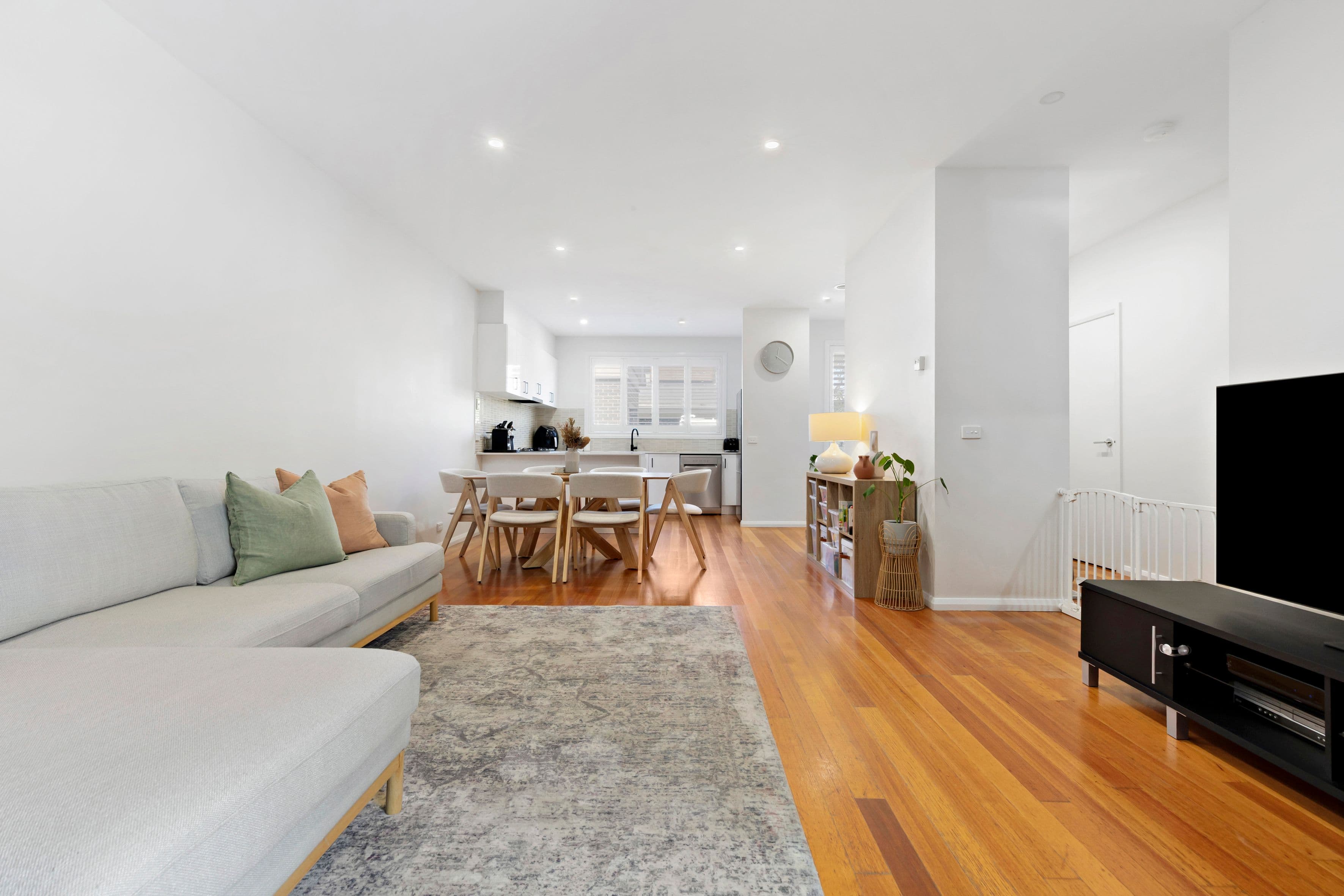 10 Lake Avenue , Pascoe Vale VIC 3044, Pascoe Vale - Thumbnail 5