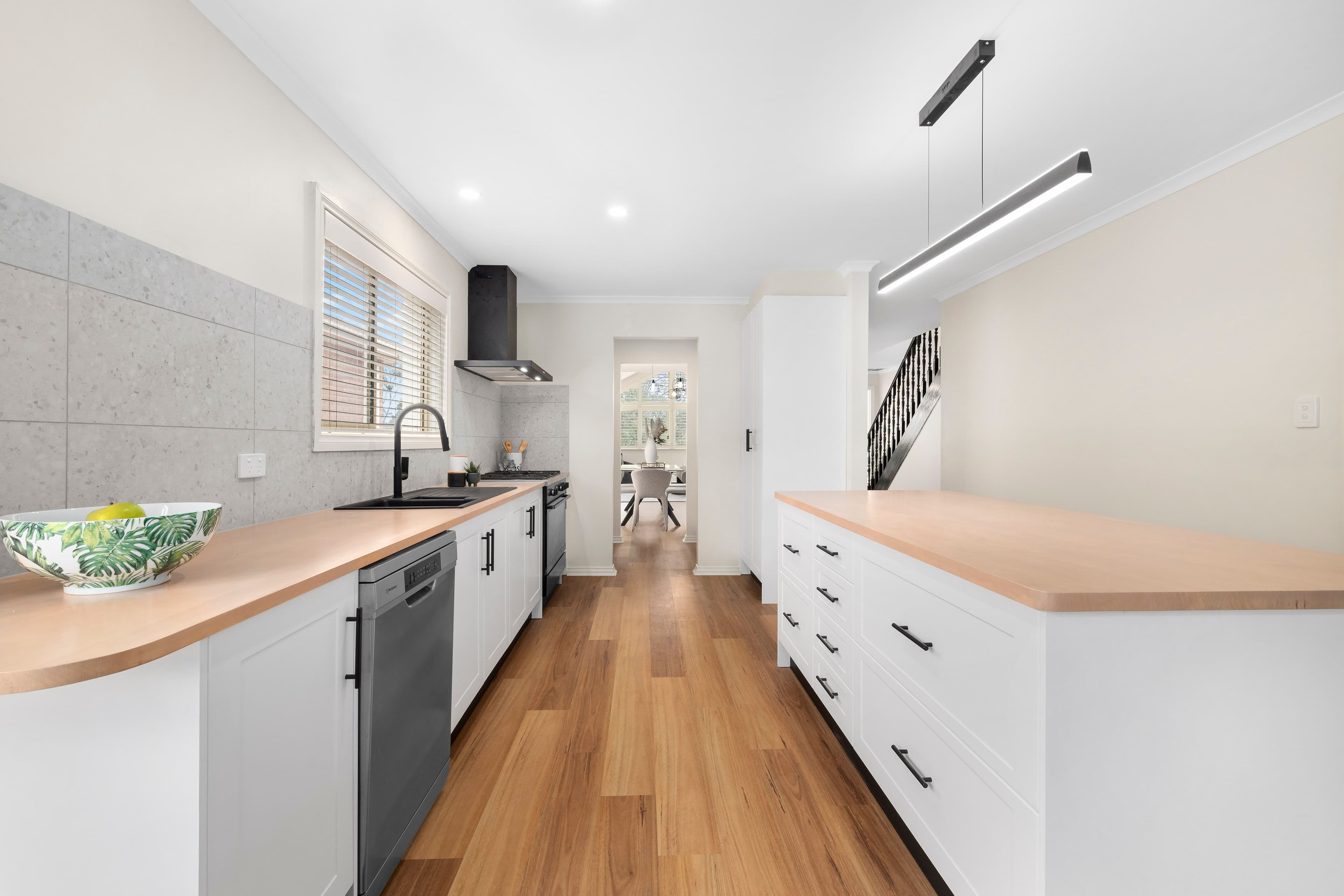 9 Dunlop Crescent , Mill Park VIC 3082, Mill Park - Thumbnail 2