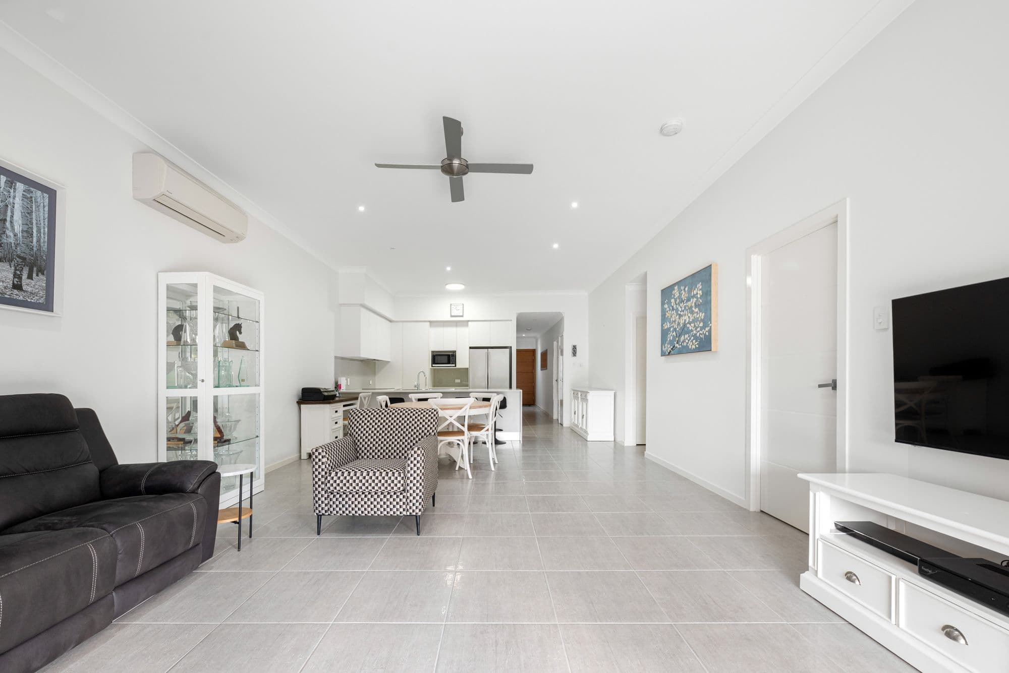 1-5 Anna Louise Terrace , Windaroo QLD 4207, Windaroo - Thumbnail 2